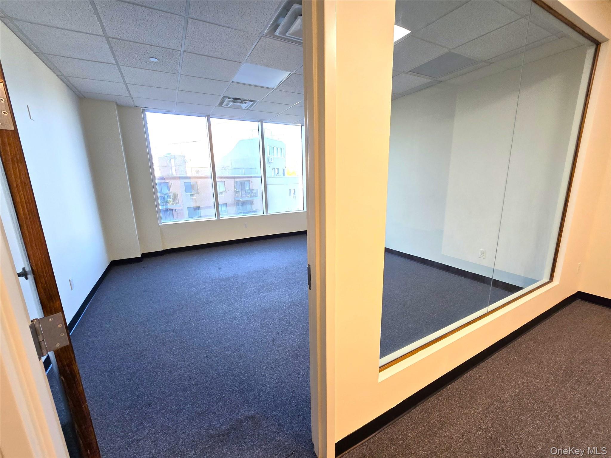 #4 photo, 3119 Newtown Avenue, クイーンズ区 Astoria , NY 11102