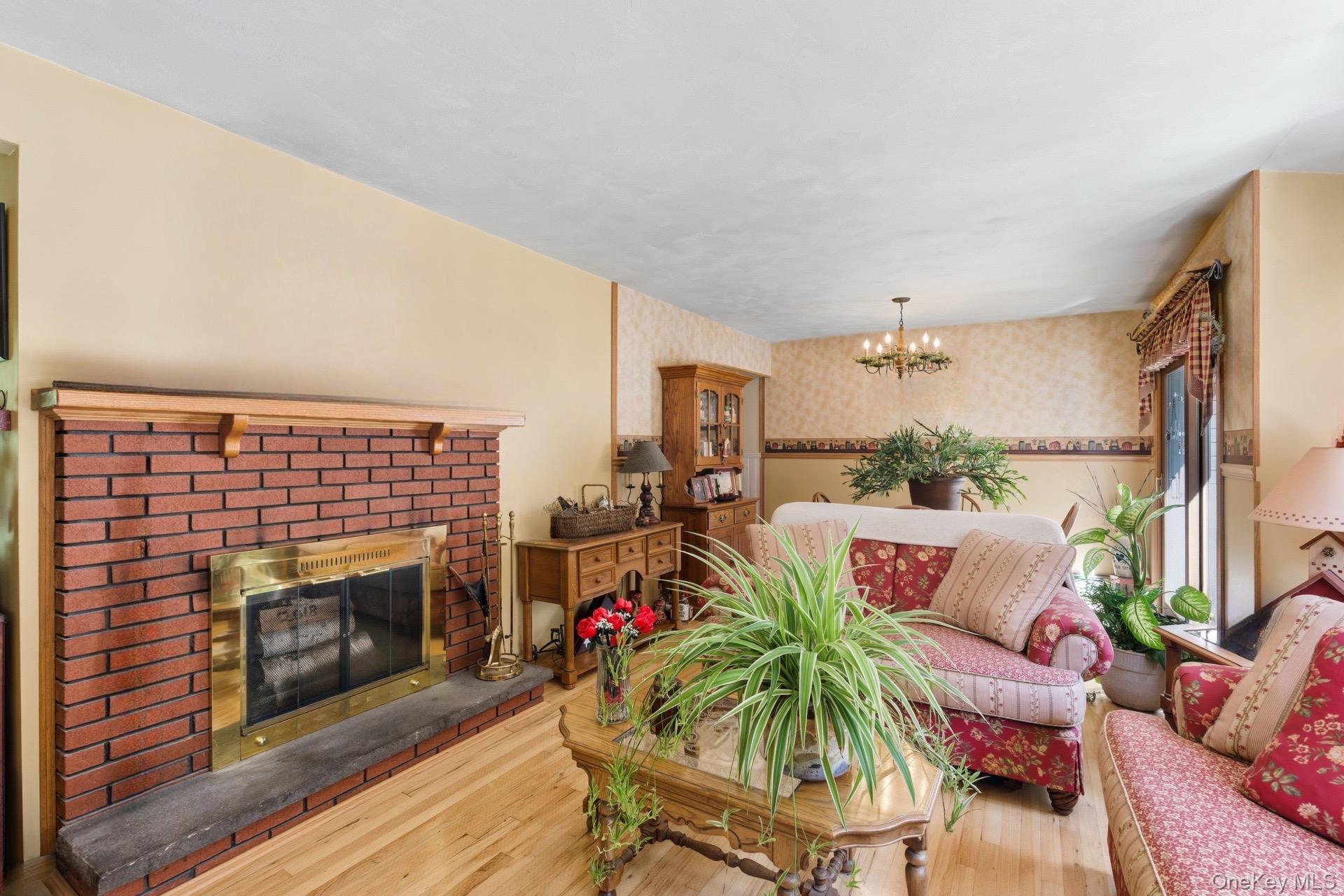 #4 photo, 347 Wading River Road, Manorville , NY 11949