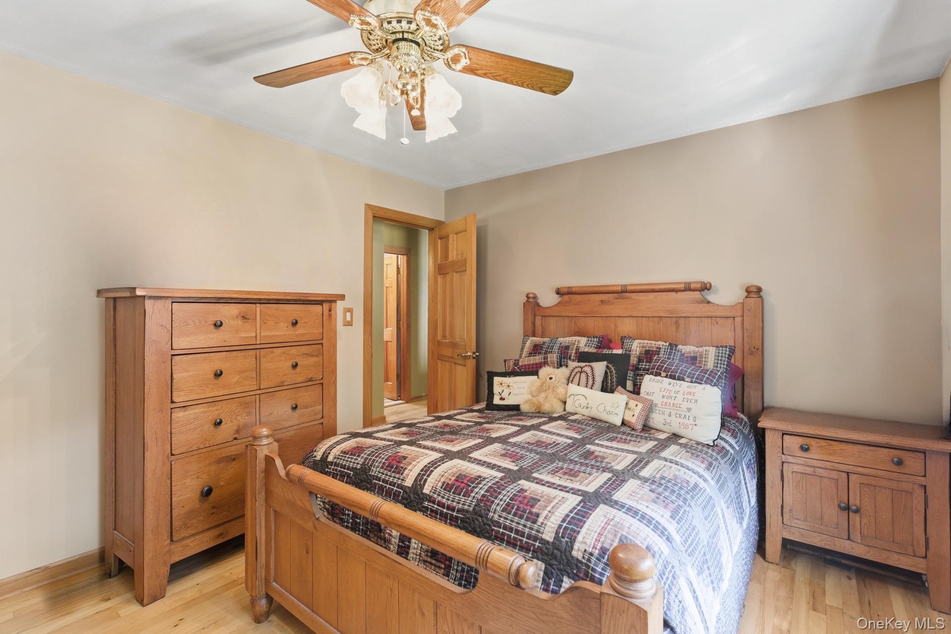 #9 photo, 347 Wading River Road, Manorville , NY 11949