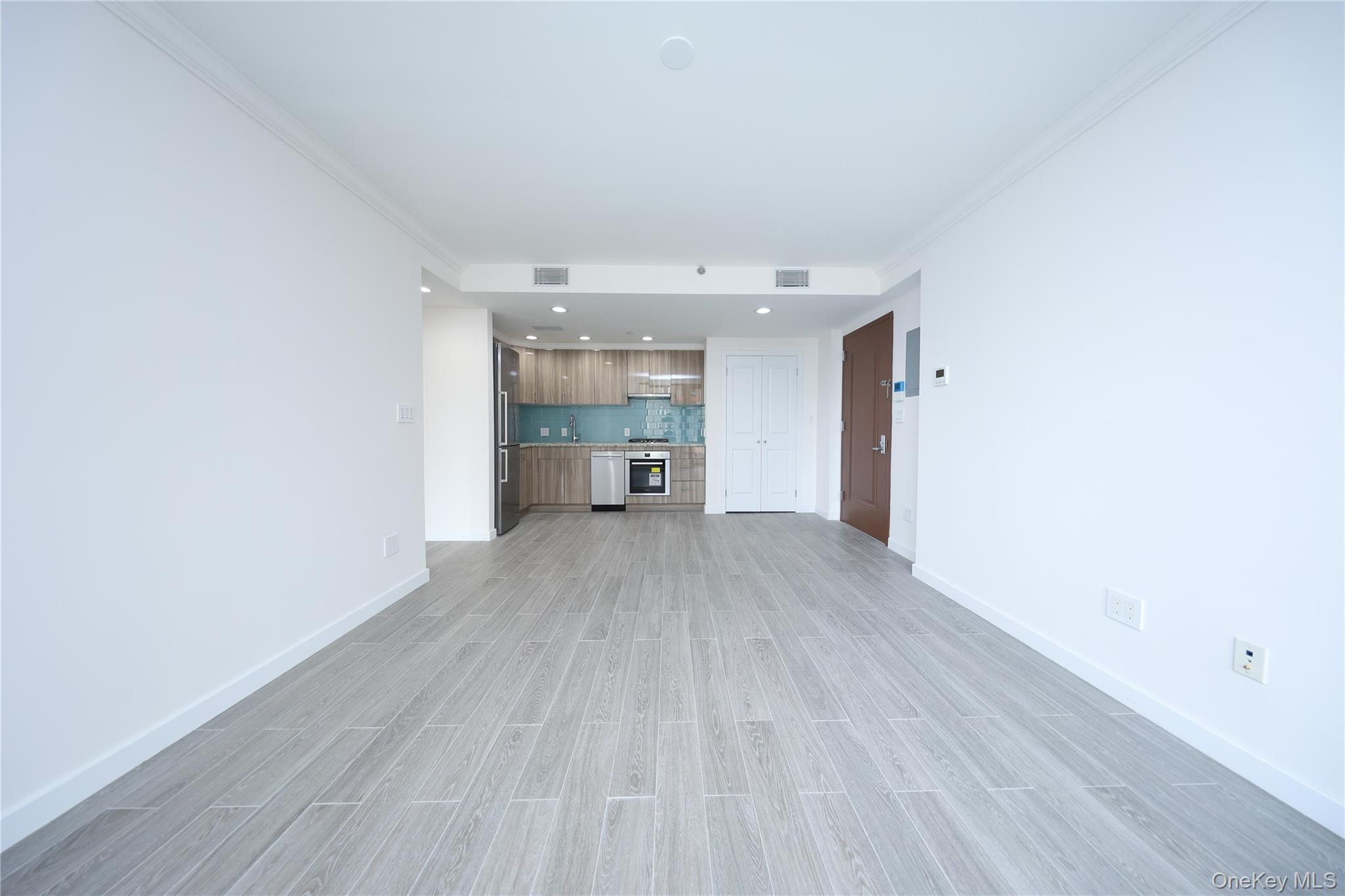 #5 photo, 13227 41st Road, クイーンズ区 Flushing , NY 11355