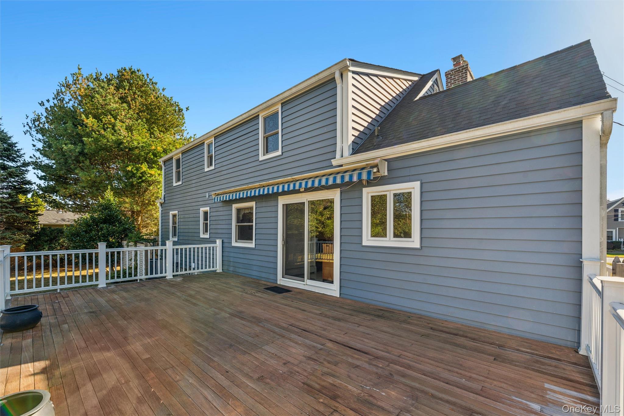 #19 photo, 15 Cedar Street, サフォーク郡 Center Moriches , NY 11934