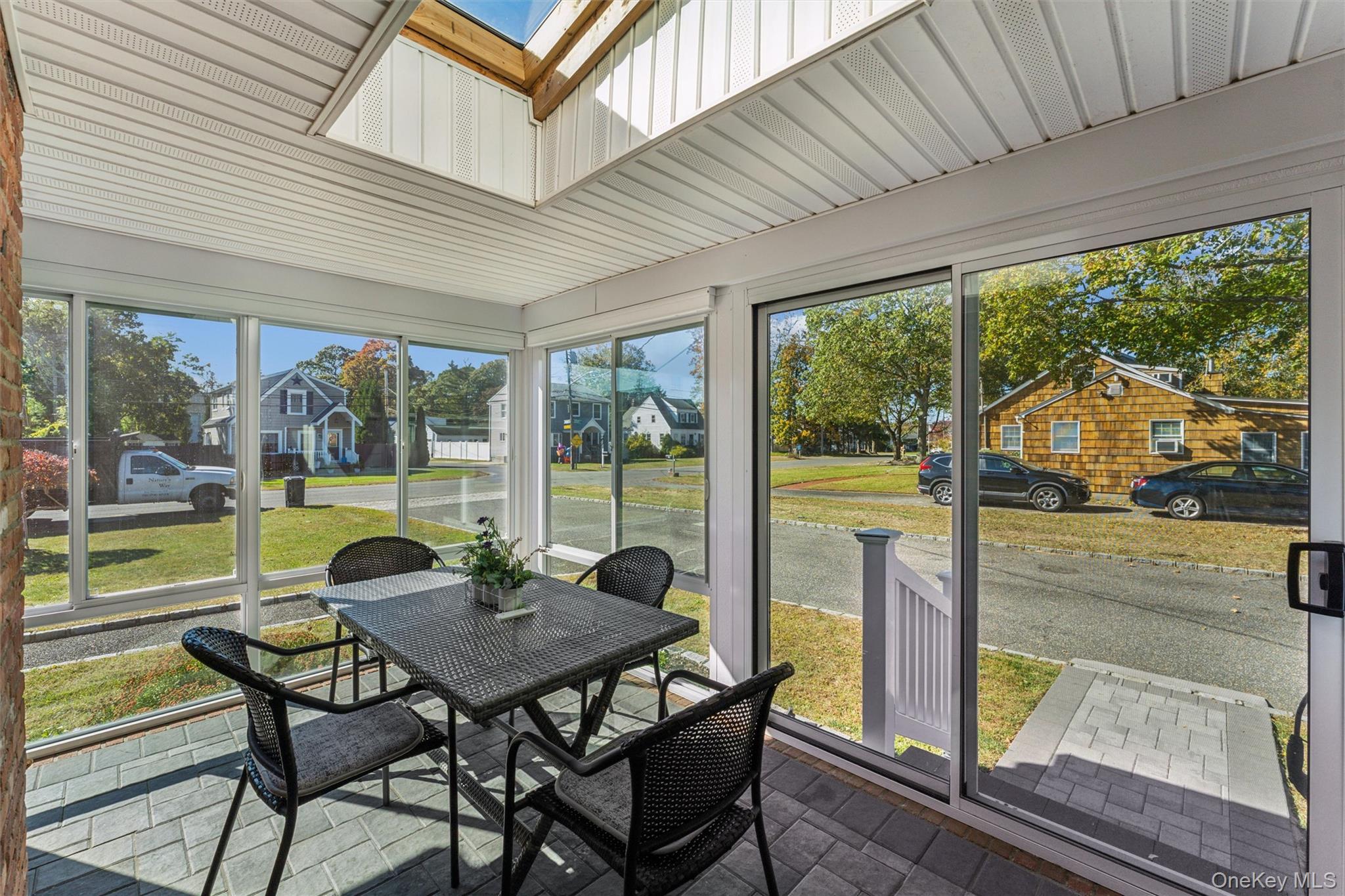 #4 photo, 15 Cedar Street, サフォーク郡 Center Moriches , NY 11934