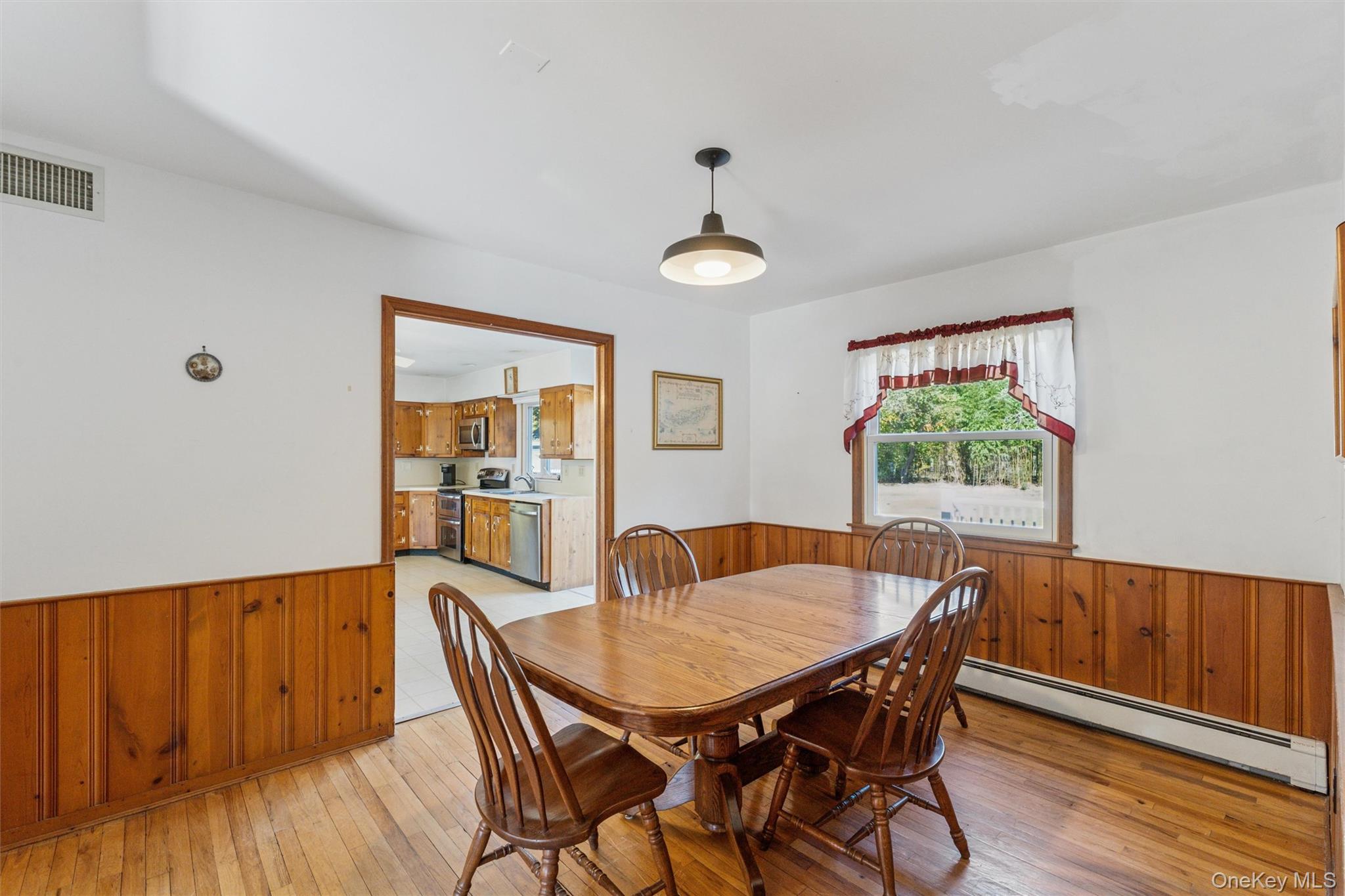 #7 photo, 15 Cedar Street, サフォーク郡 Center Moriches , NY 11934