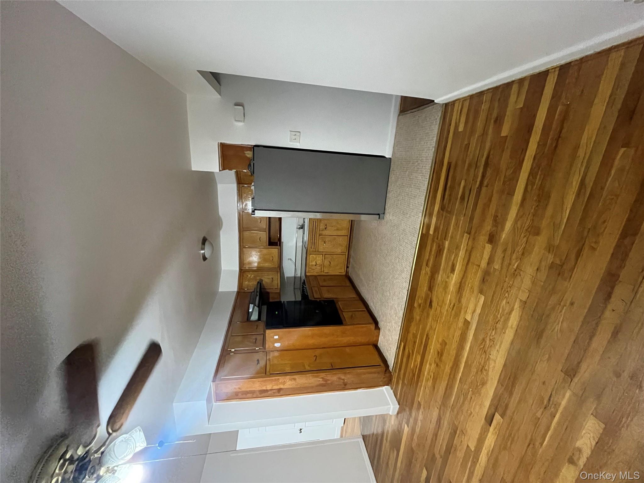 #2 photo, 8539 75th Street, クイーンズ区 Woodhaven , NY 11421