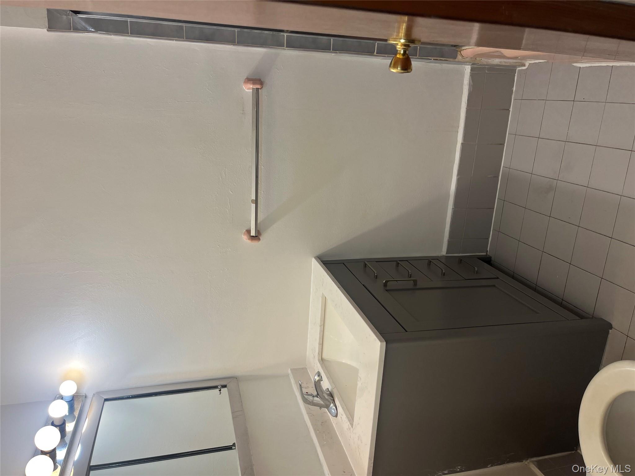 #7 photo, 8539 75th Street, クイーンズ区 Woodhaven , NY 11421