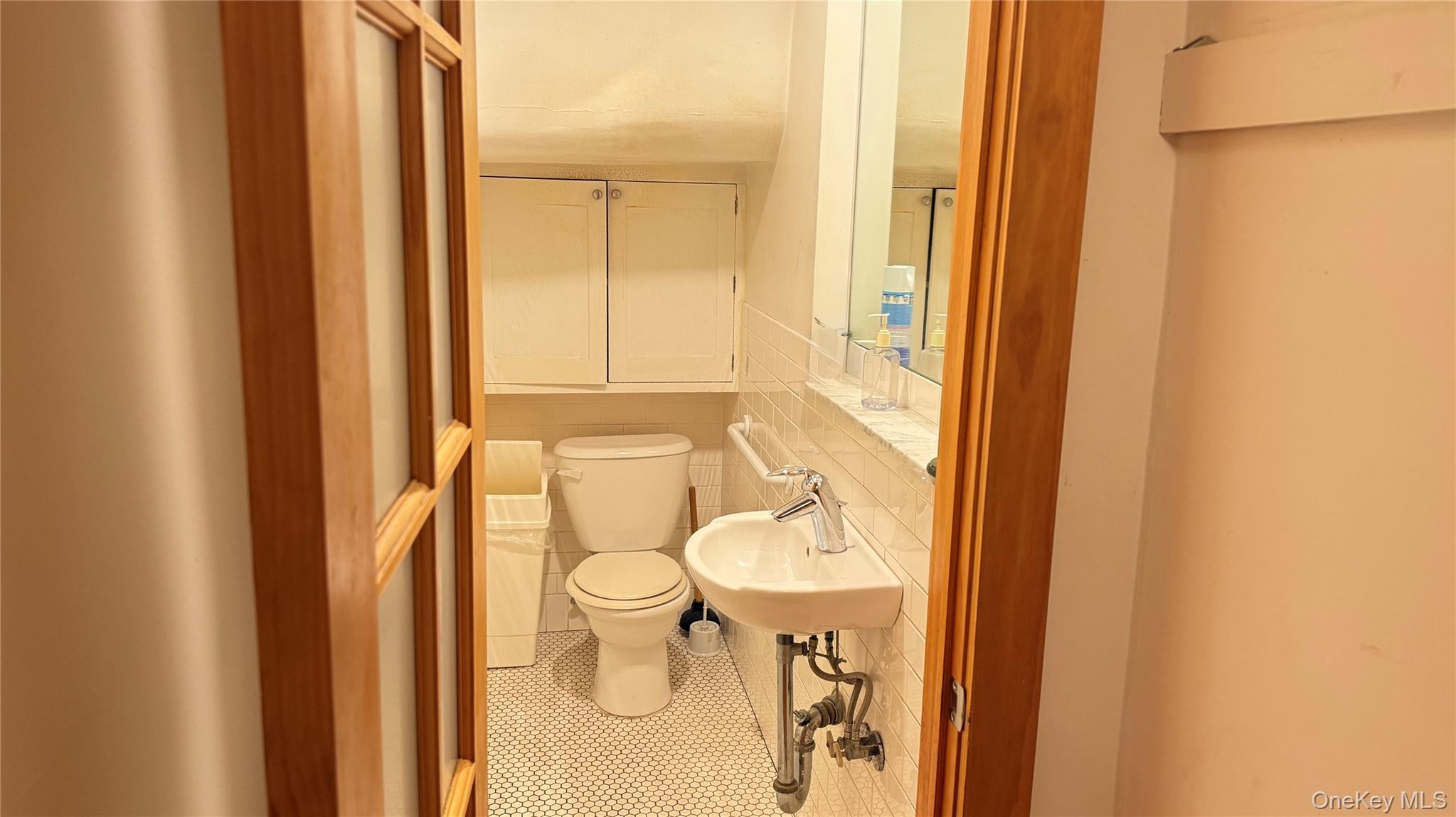 #9 photo, 566-568 Warburton Avenue, Hastings-on-Hudson , NY 10706