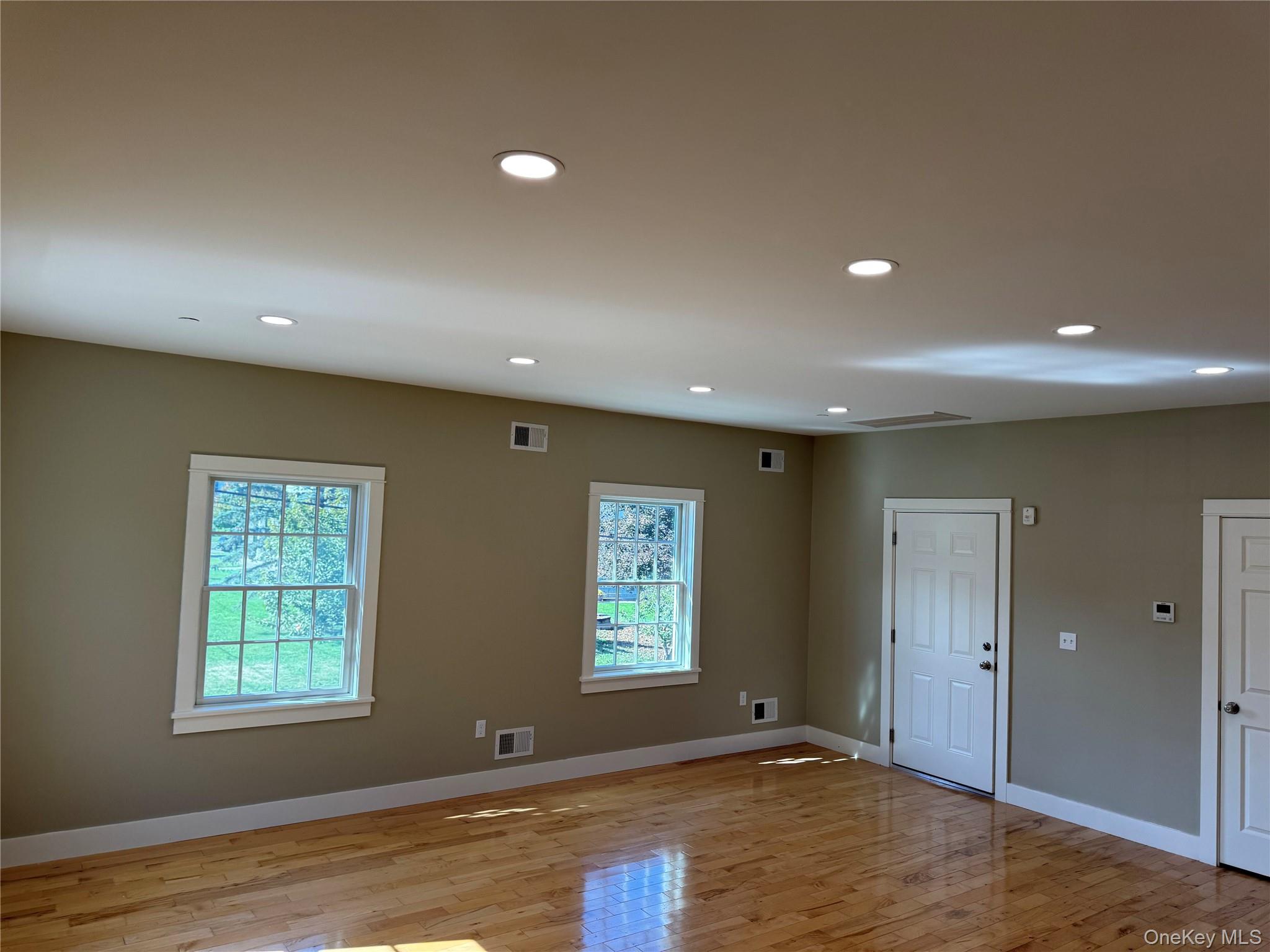 #5 photo, 140 Clinton Street, Montgomery , NY 12549