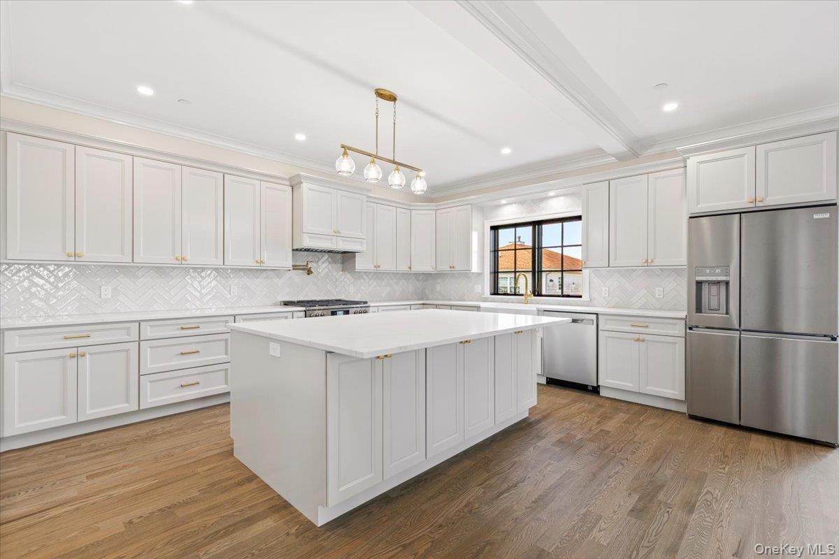 #6 photo, 93 Park Avenue, West Harrison , NY 10604