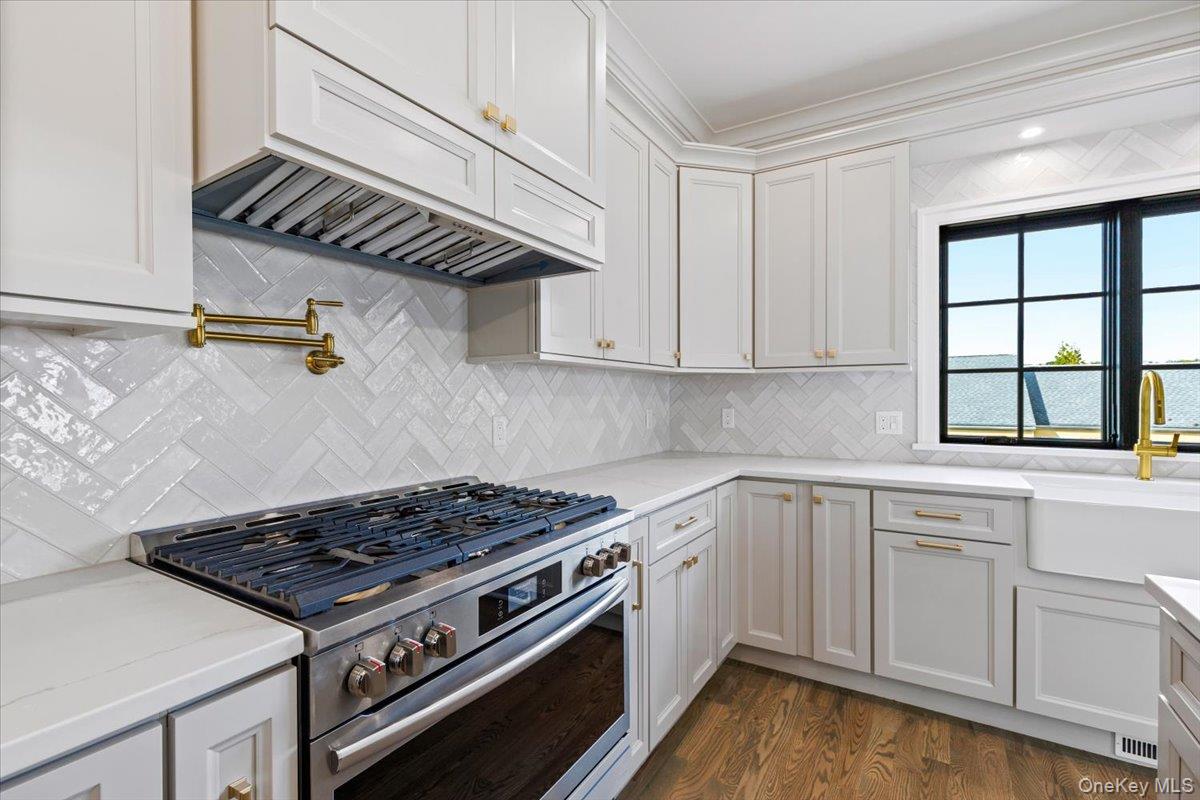 #8 photo, 93 Park Avenue, West Harrison , NY 10604