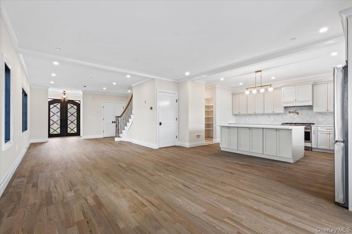 #9 photo, 93 Park Avenue, West Harrison , NY 10604