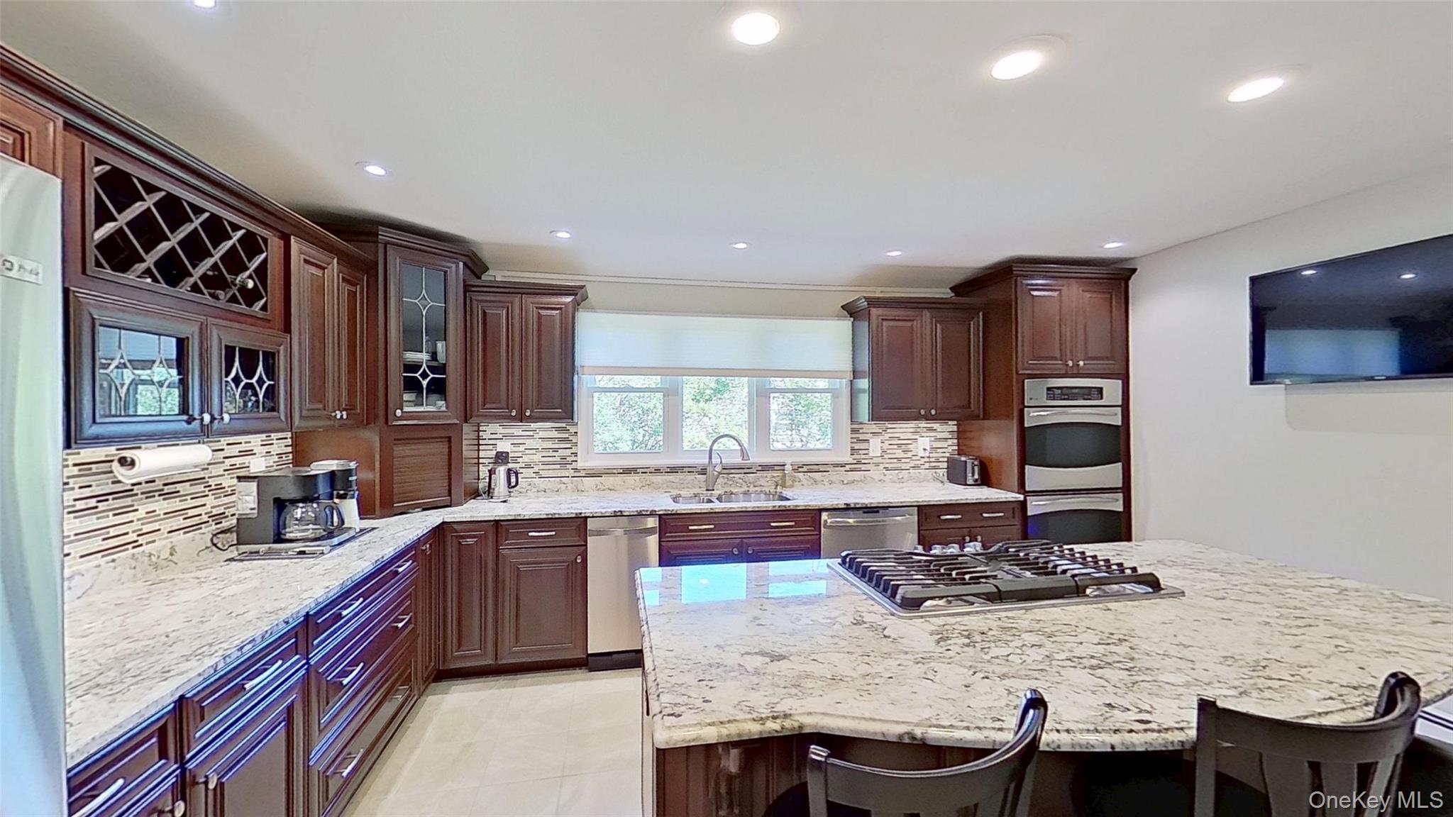 #11 photo, 116 Edgehill Drive, Wappingers Falls , NY 12590