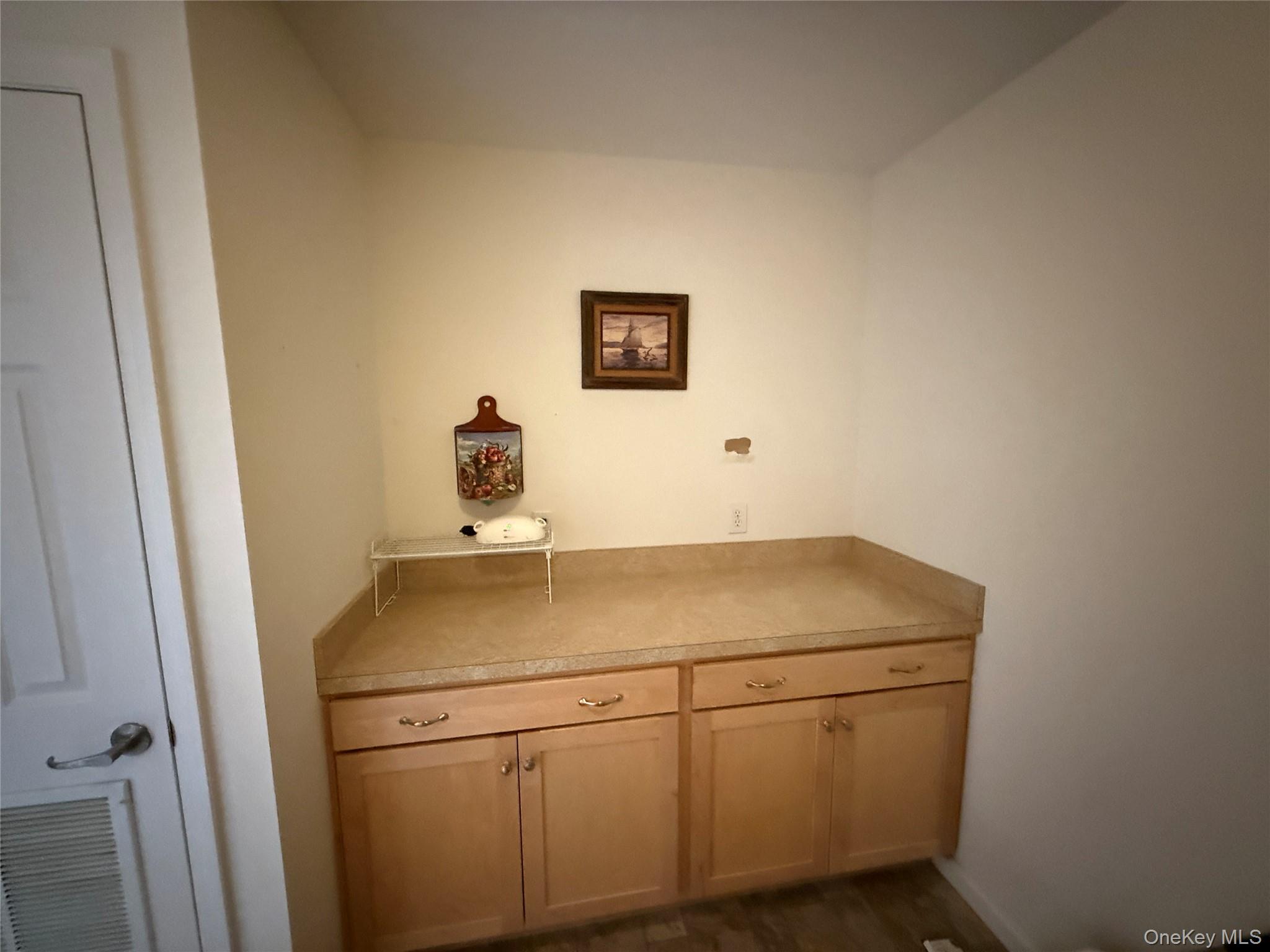 #19 photo, 223 Brittany Terrace, Rock Tavern , NY 12575