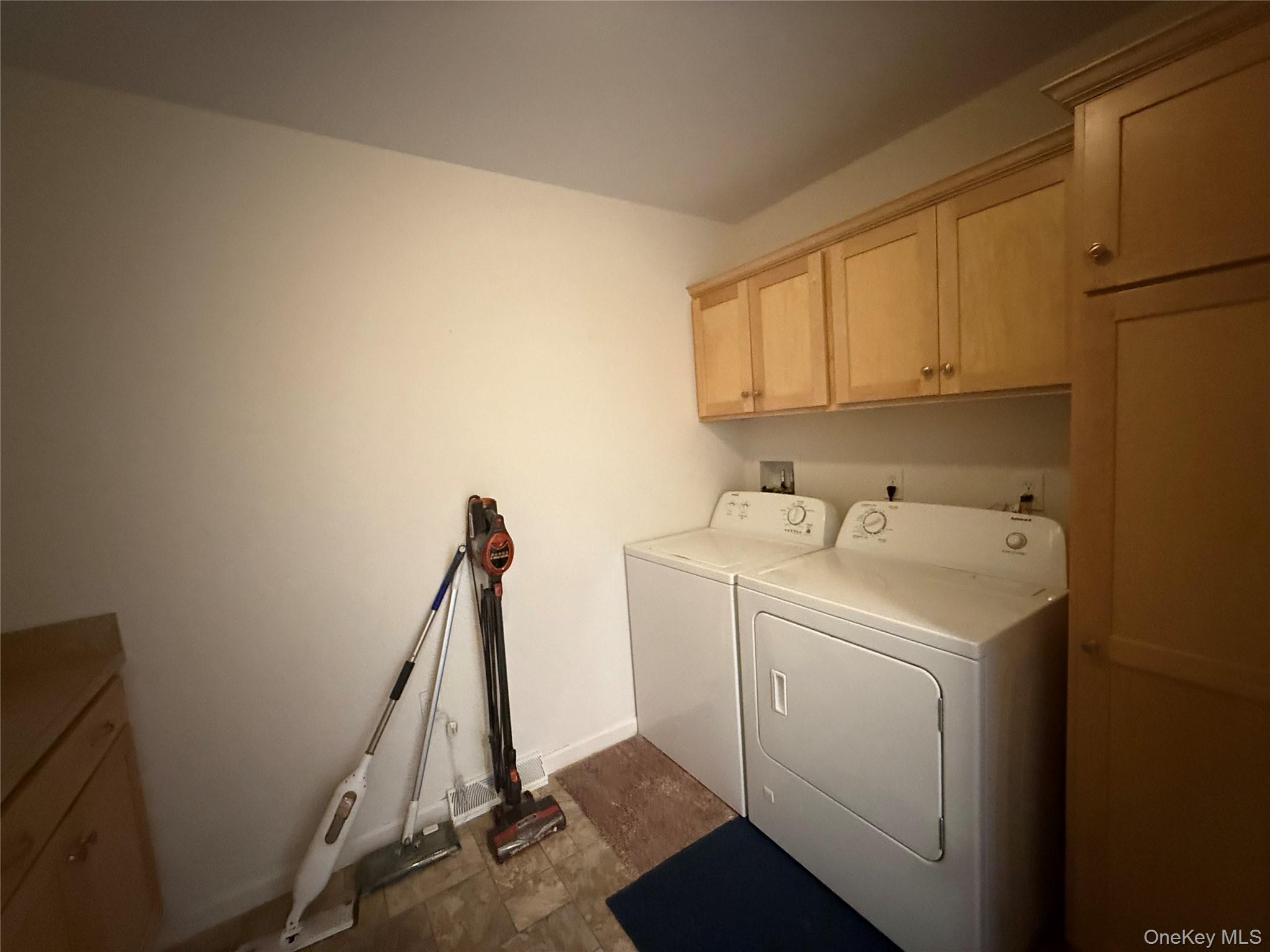 #20 photo, 223 Brittany Terrace, Rock Tavern , NY 12575