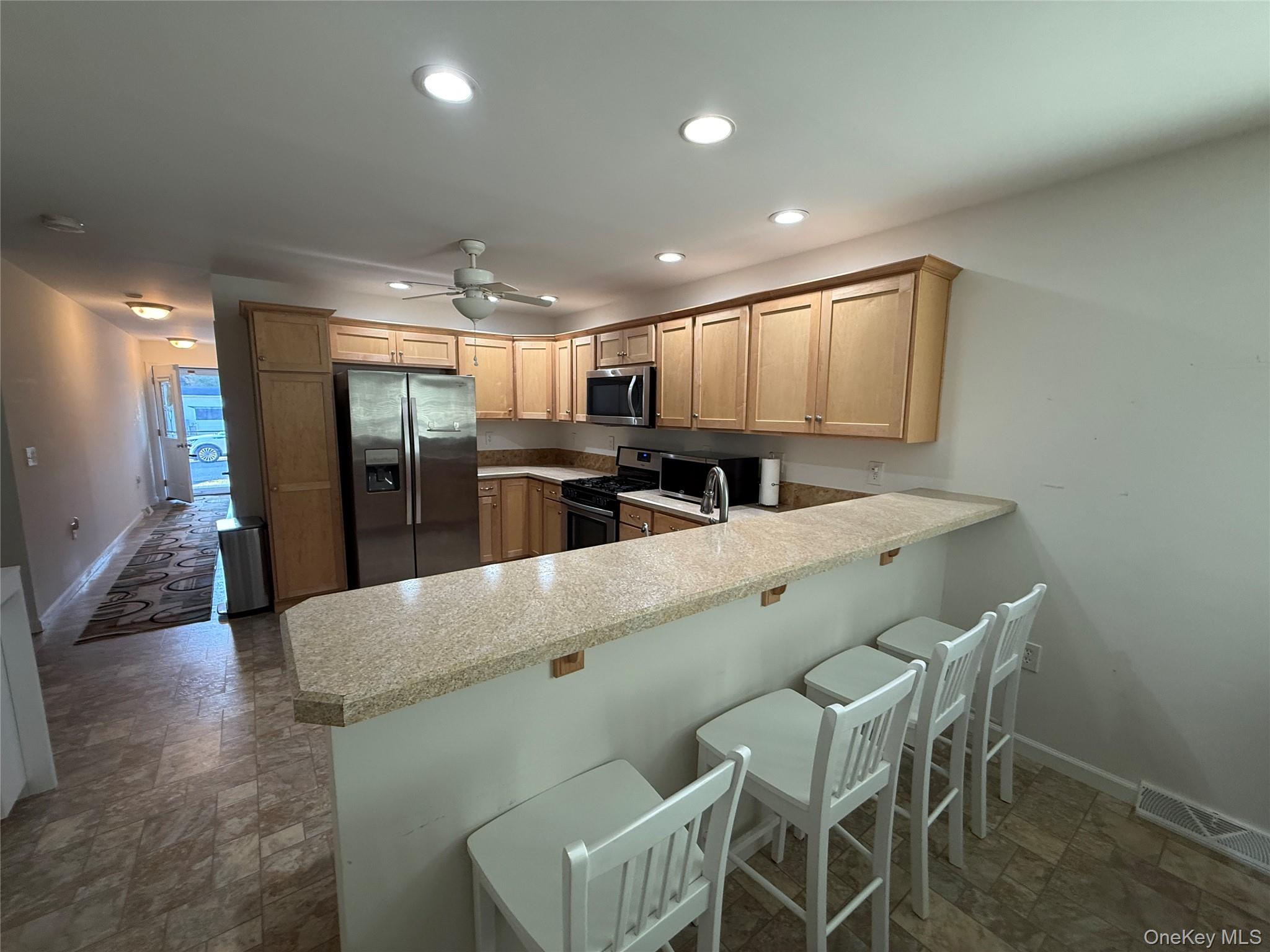 #6 photo, 223 Brittany Terrace, Rock Tavern , NY 12575