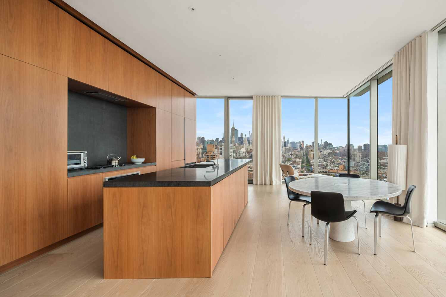 #3 photo, 215 CHRYSTIE Street, マンハッタン Lower East Side , NY 10002