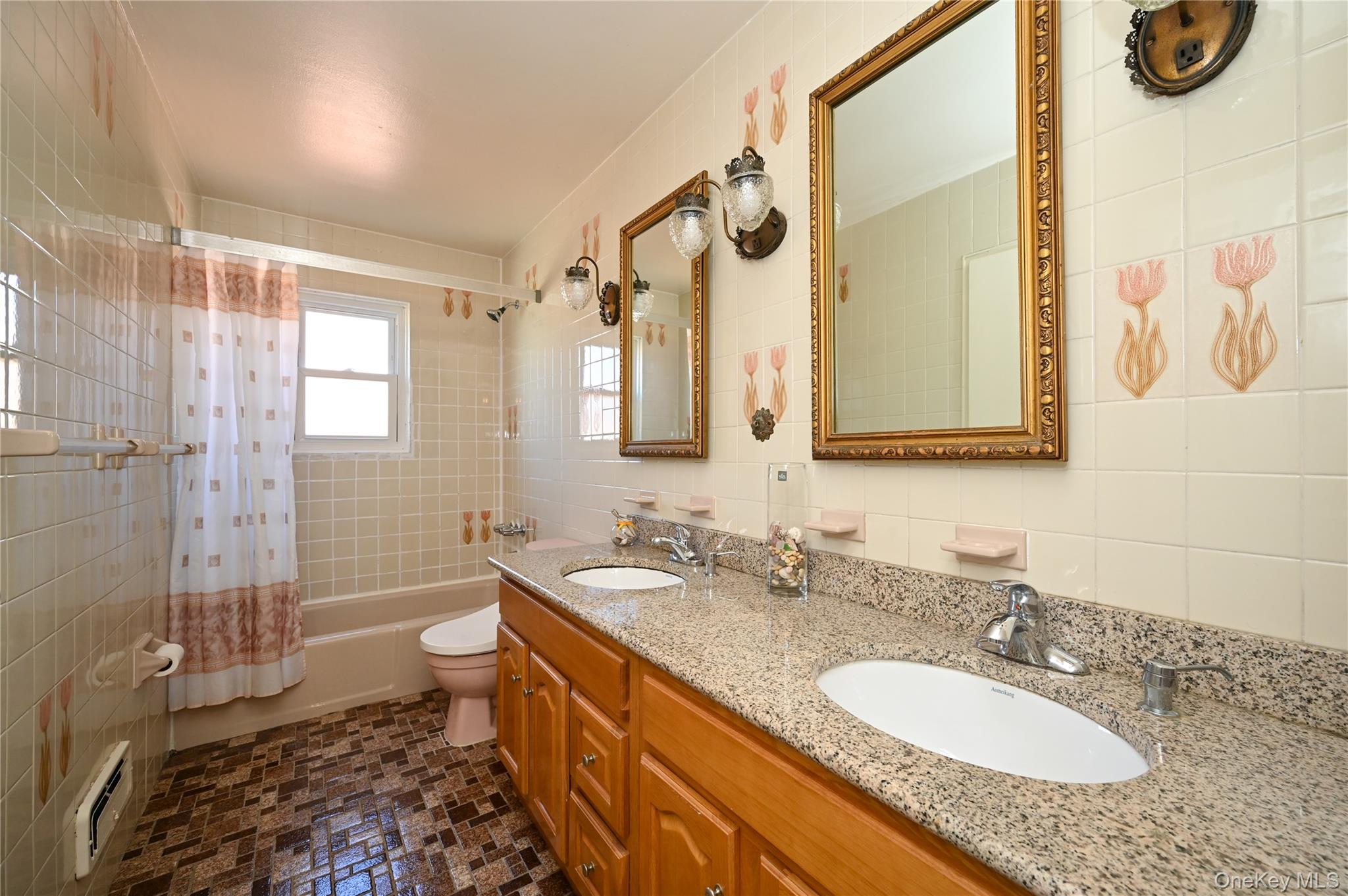 #11 photo, 2830 210th Street, Bayside , NY 11360