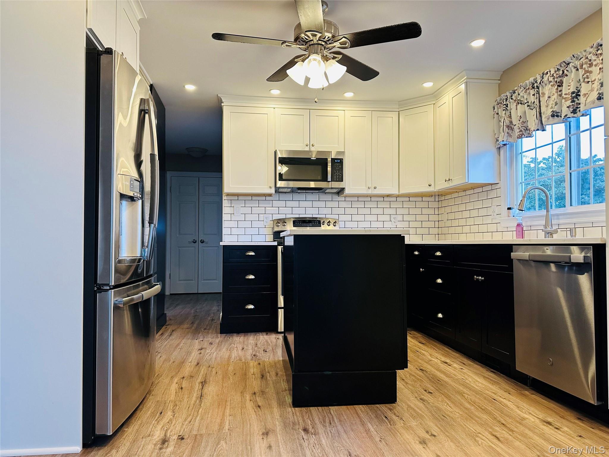 #11 photo, 86 Shepherd Lane, ナッソー郡 Levittown , NY 11756