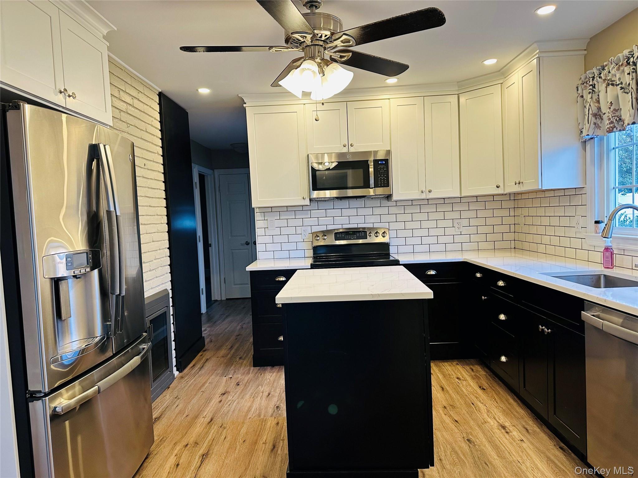 #12 photo, 86 Shepherd Lane, ナッソー郡 Levittown , NY 11756