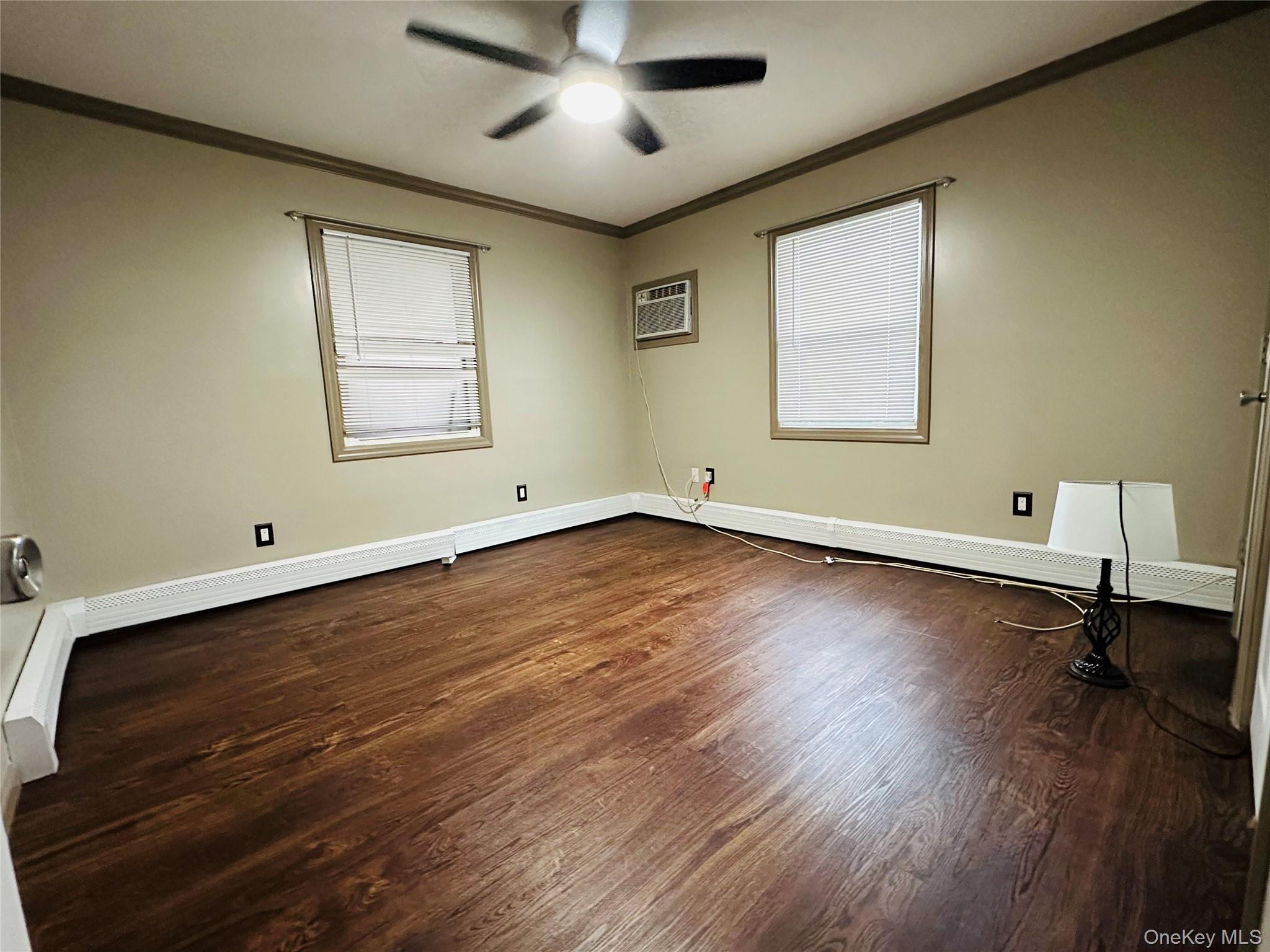 #13 photo, 86 Shepherd Lane, ナッソー郡 Levittown , NY 11756