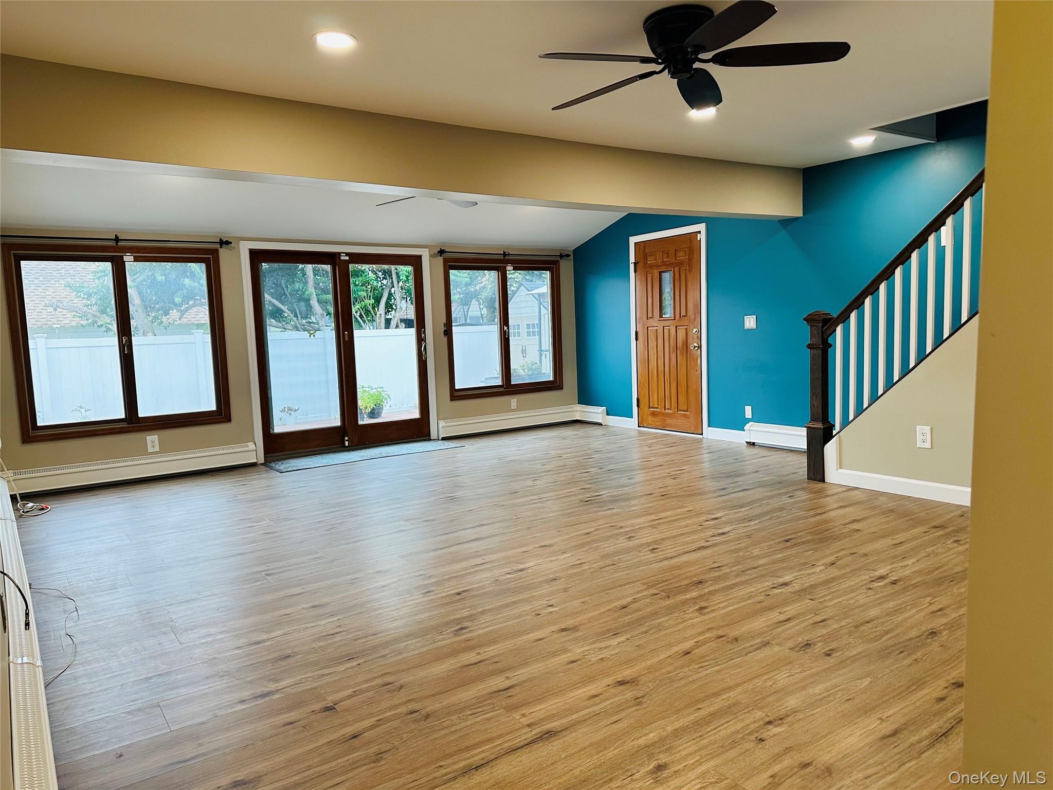 #4 photo, 86 Shepherd Lane, ナッソー郡 Levittown , NY 11756