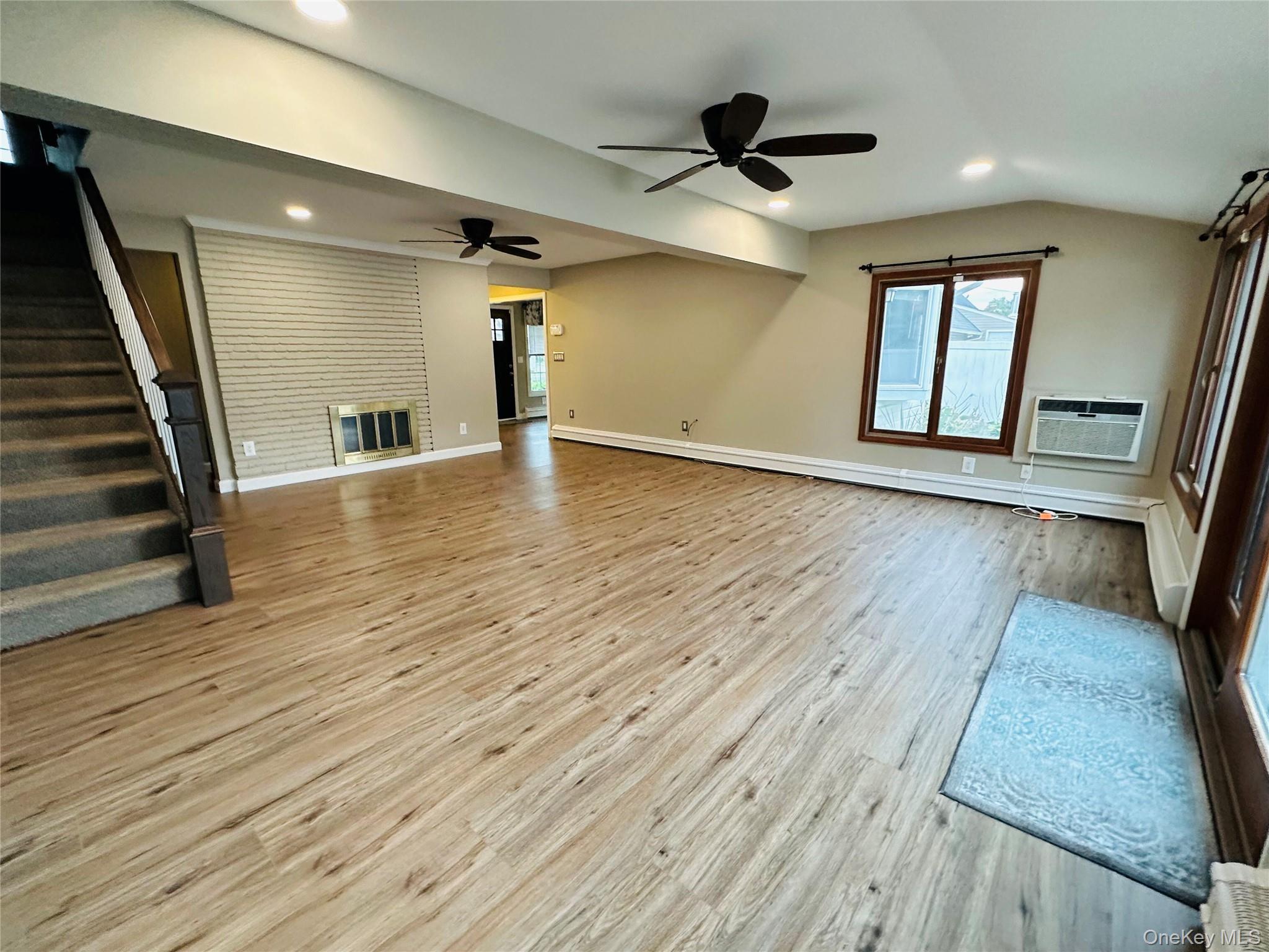 #5 photo, 86 Shepherd Lane, ナッソー郡 Levittown , NY 11756