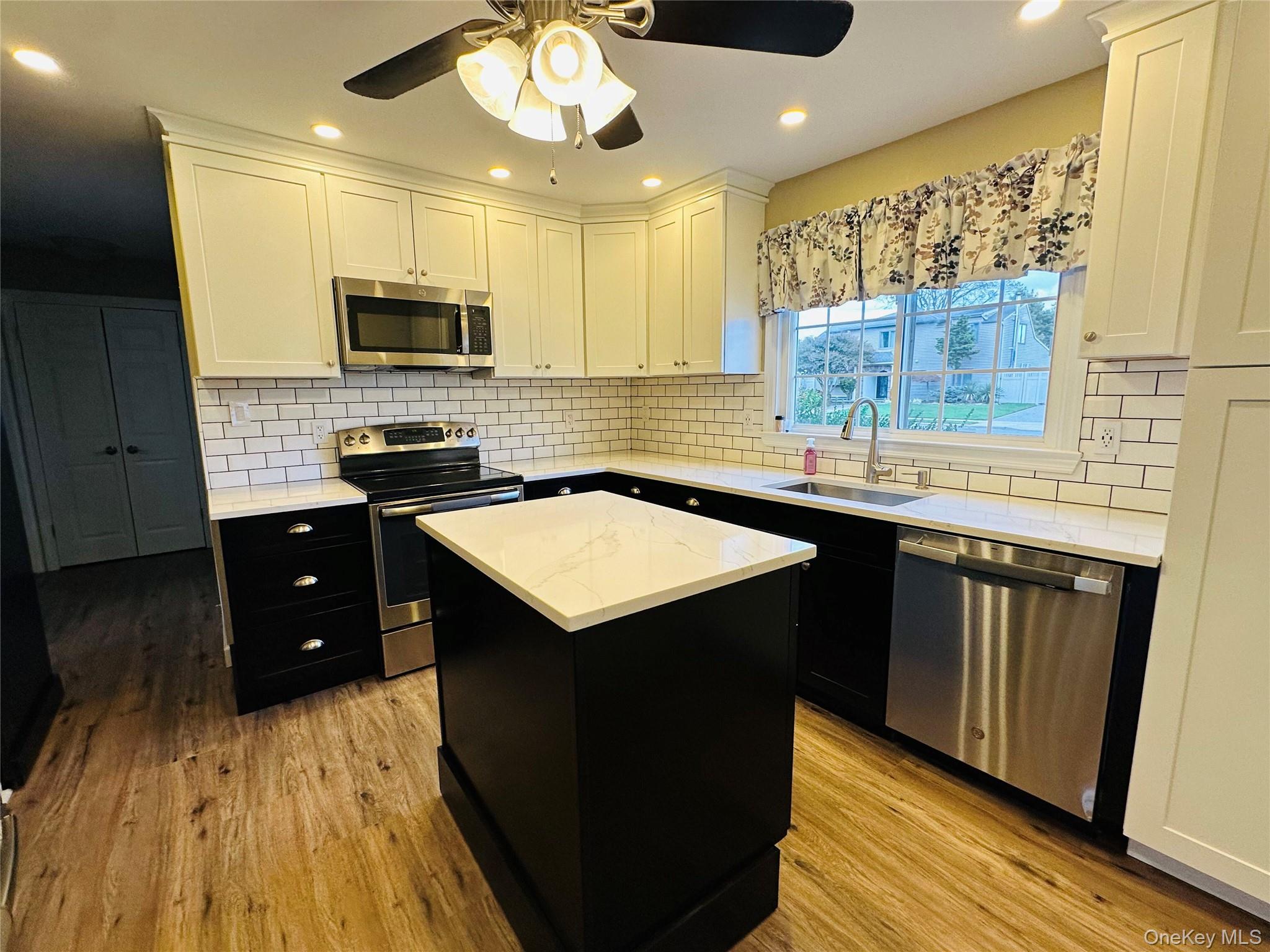 #9 photo, 86 Shepherd Lane, ナッソー郡 Levittown , NY 11756