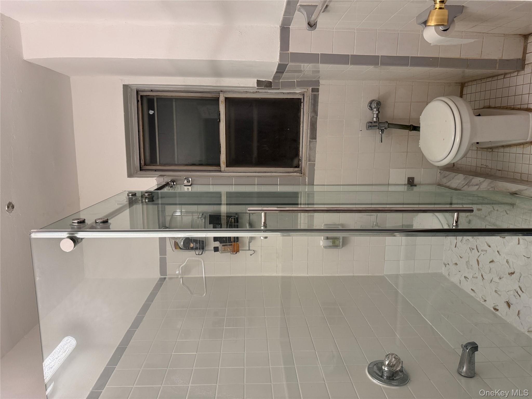 #10 photo, 141-17 78 Rd, クイーンズ区 Kew Garden Hills , NY 11367