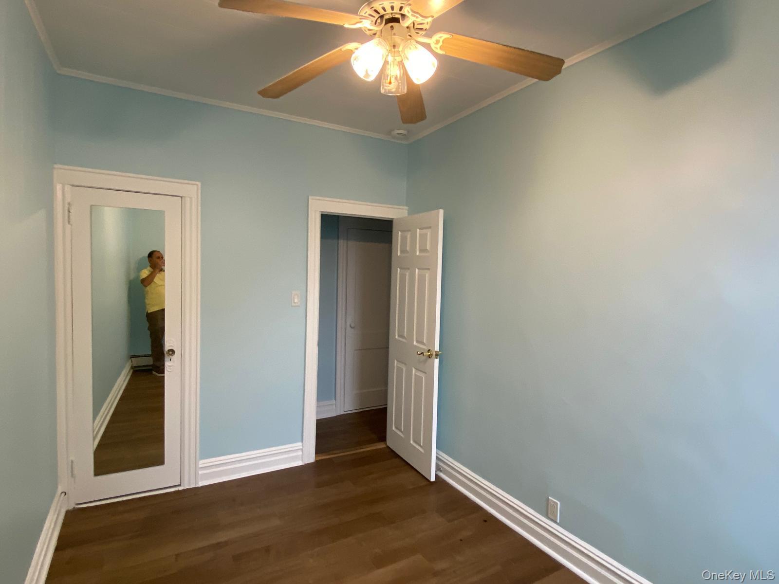 #12 photo, 69-46 Central Avenue, クイーンズ区 Ridgewood , NY 11385