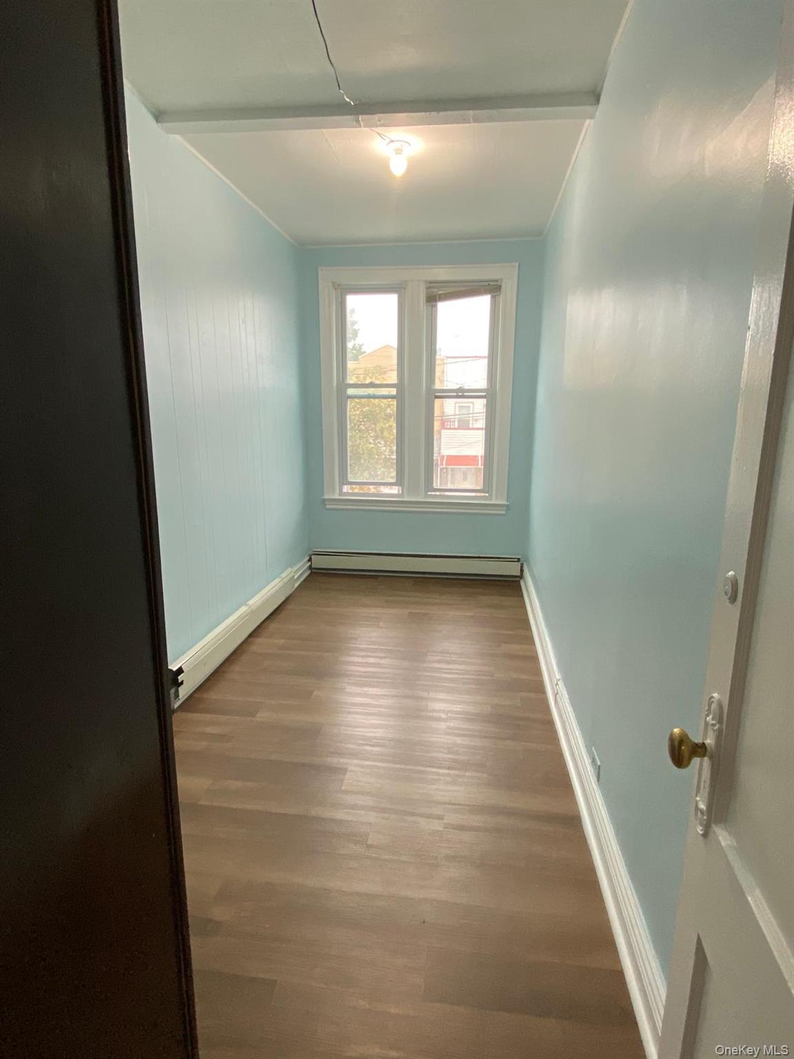 #15 photo, 69-46 Central Avenue, クイーンズ区 Ridgewood , NY 11385