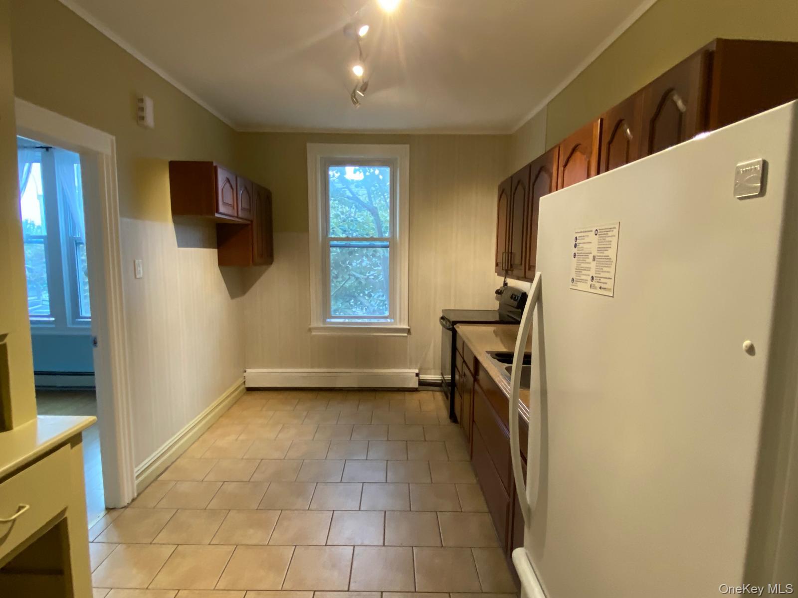 #7 photo, 69-46 Central Avenue, クイーンズ区 Ridgewood , NY 11385