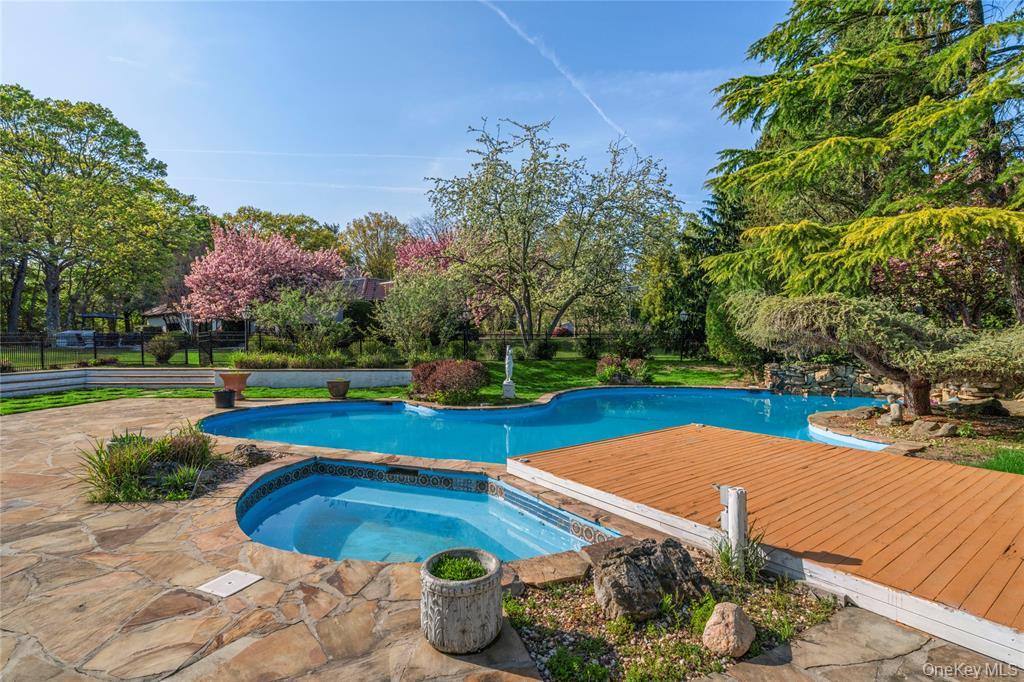 #18 photo, 8 Trusdale Drive, ナッソー郡 Old Westbury , NY 11568