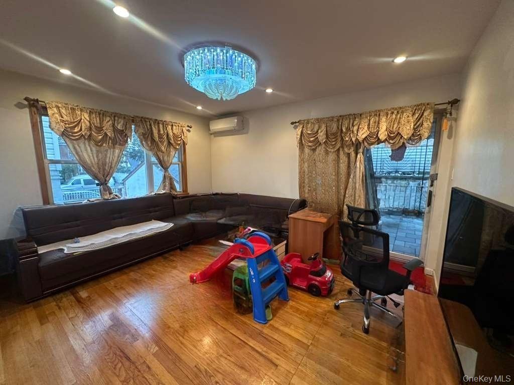 #9 photo, 6-20 127th Street, クイーンズ区 College Point , NY 11356