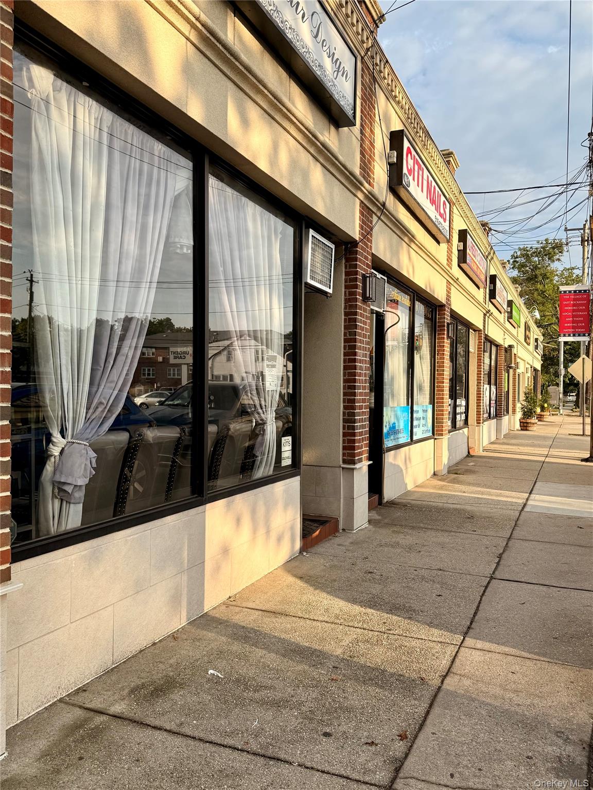 #3 photo, 465 Atlantic Avenue, ナッソー郡 East Rockaway , NY 11518