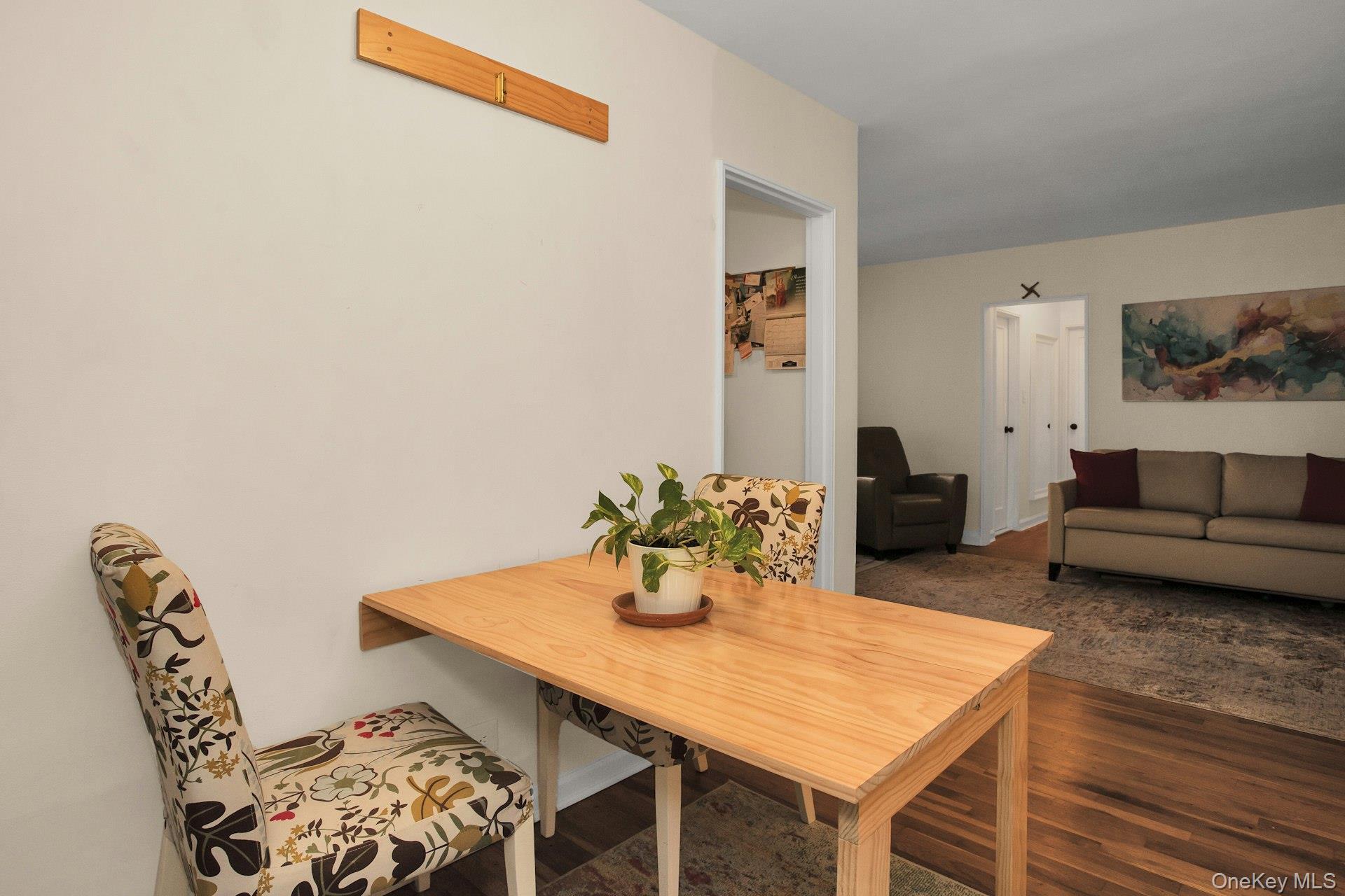 #7 photo, 34-49 81st Street, クイーンズ区 Jackson Heights , NY 11372