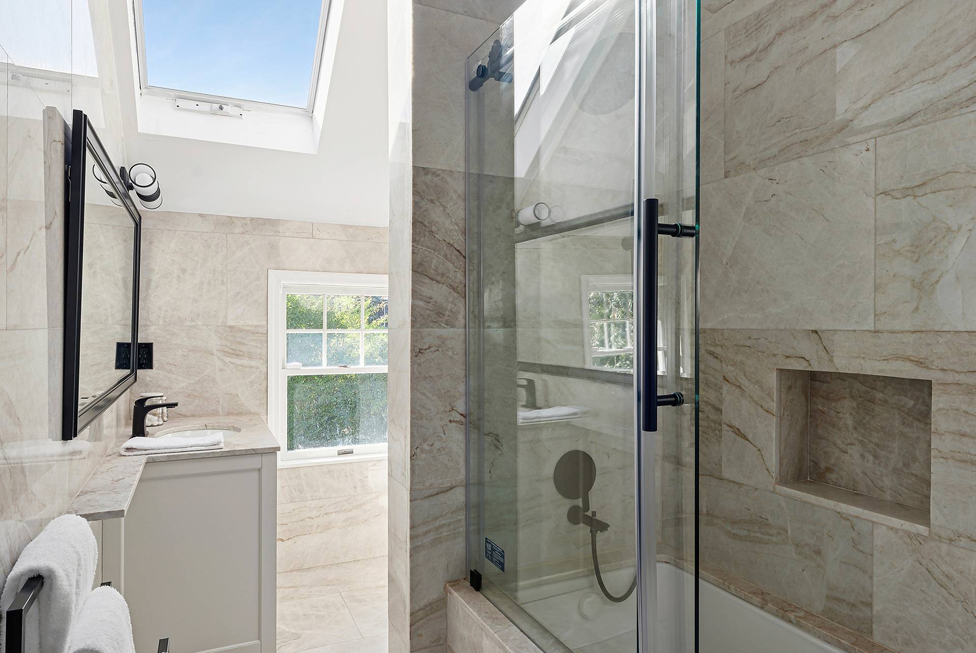 #24 photo, 28 Windermere Drive, サフォーク郡 Sag Harbor , NY 11963