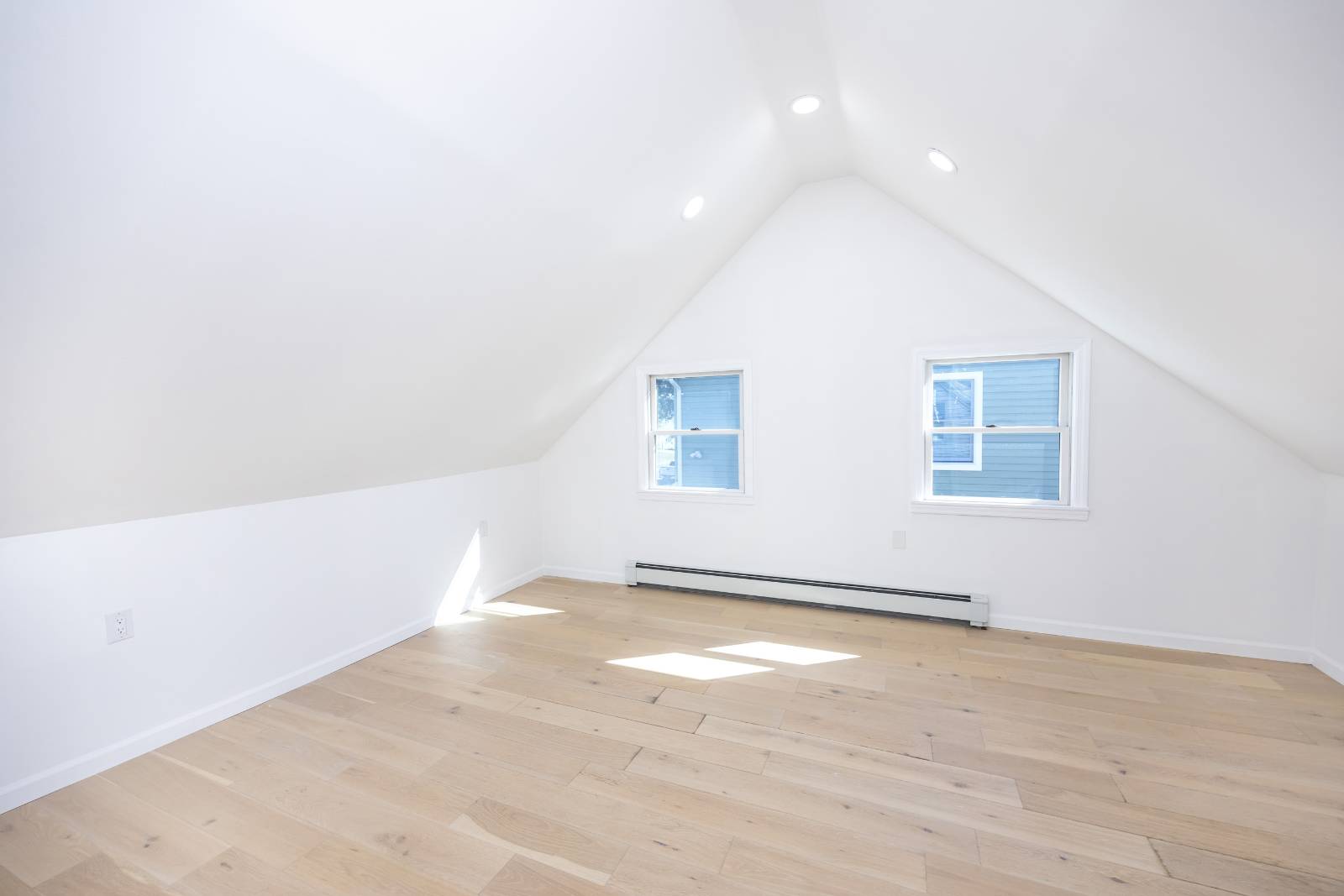 #15 photo, 84 Cornflower Rd, Levittown , NY 11756