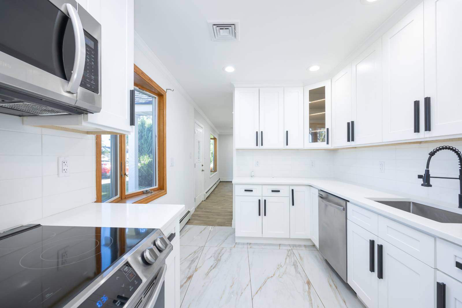 #5 photo, 84 Cornflower Rd, Levittown , NY 11756