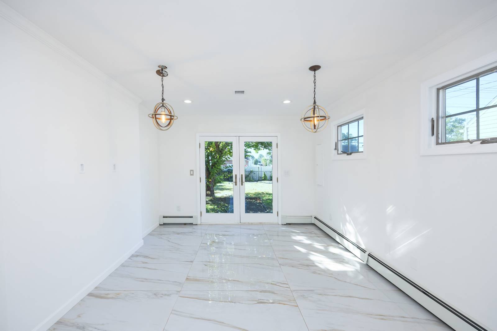 #7 photo, 84 Cornflower Rd, Levittown , NY 11756