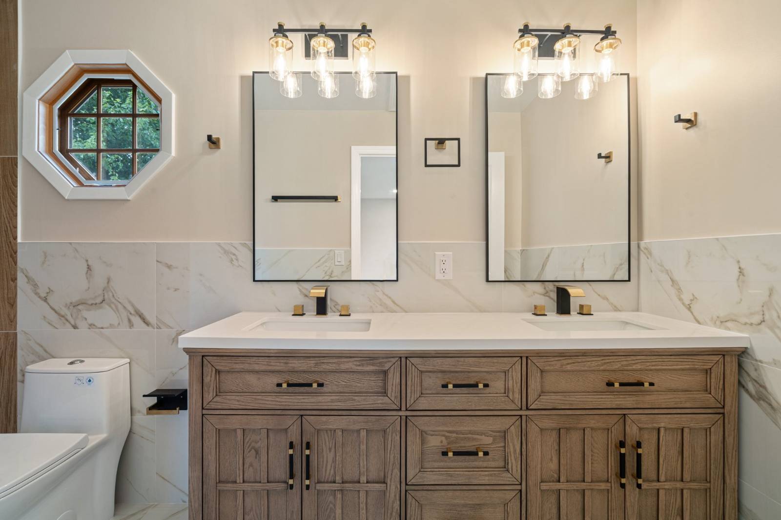 #24 photo, 6 Doe Path, サフォーク郡 Coram , NY 11727