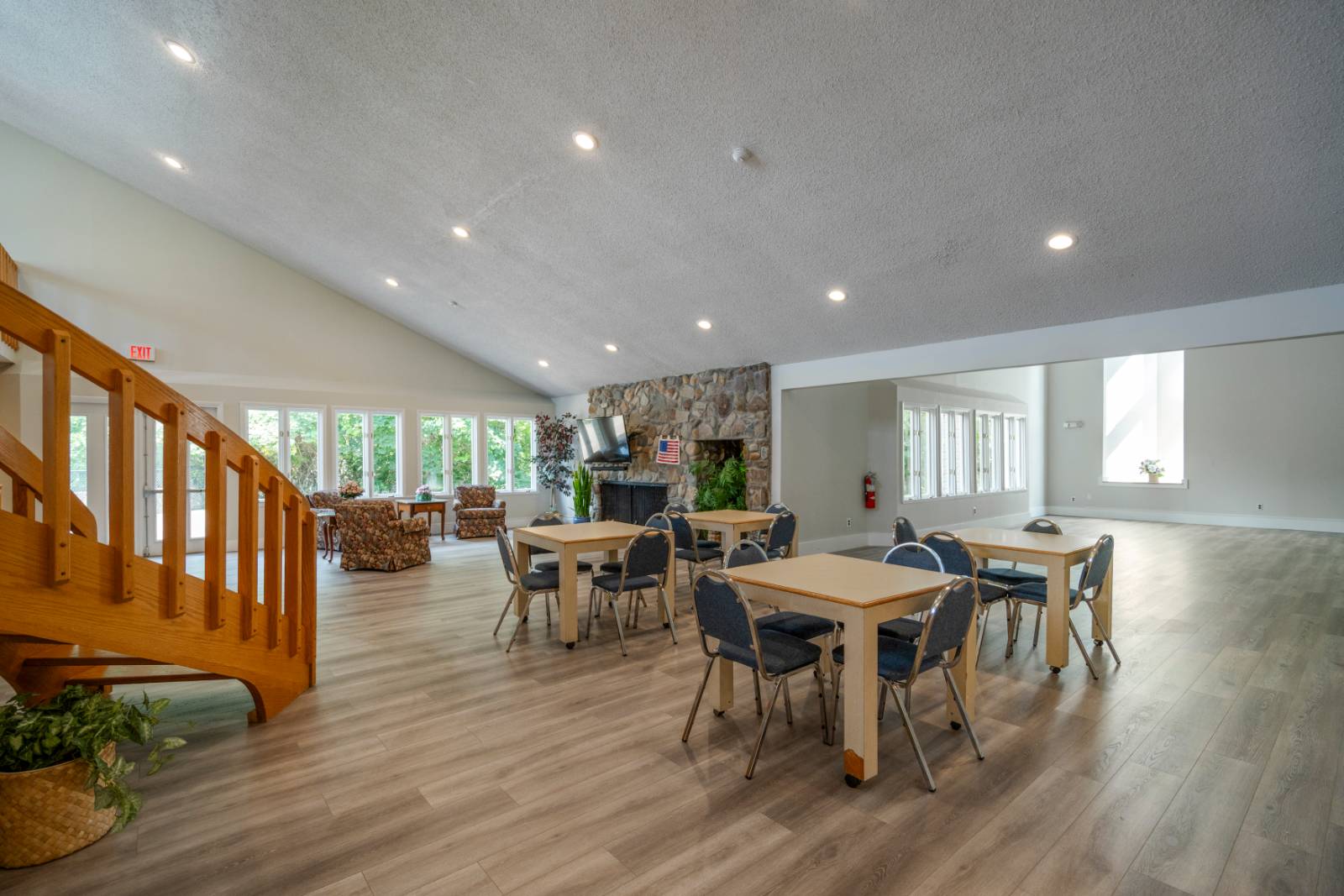 #47 photo, 6 Doe Path, サフォーク郡 Coram , NY 11727