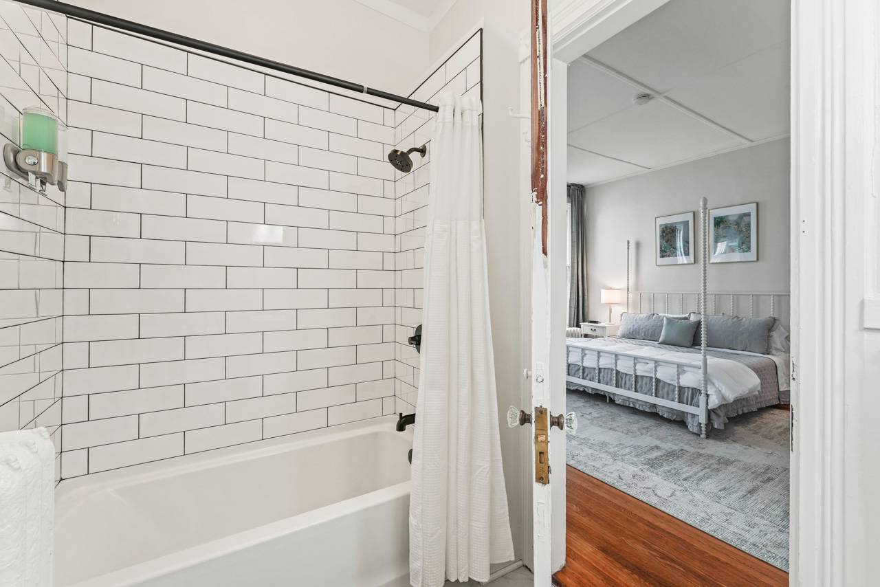 #18 photo, 101 Union Avenue, #1, Saratoga Springs , NY 12866