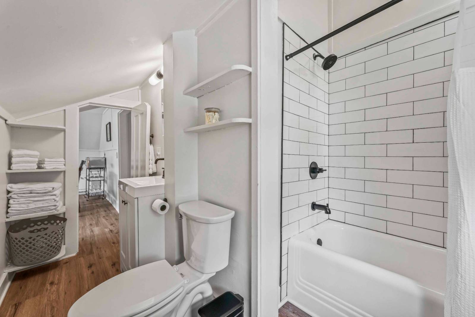 #17 photo, 40 George Street, Saratoga Springs , NY 12866