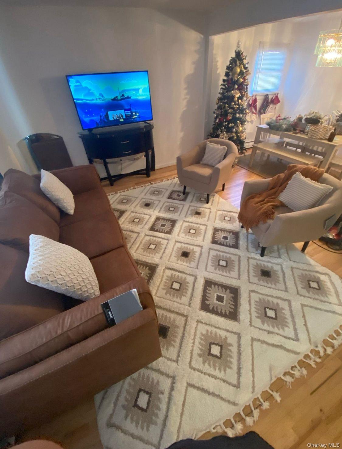 #3 photo, 37 Broadway, サフォーク郡 West Babylon , NY 11704