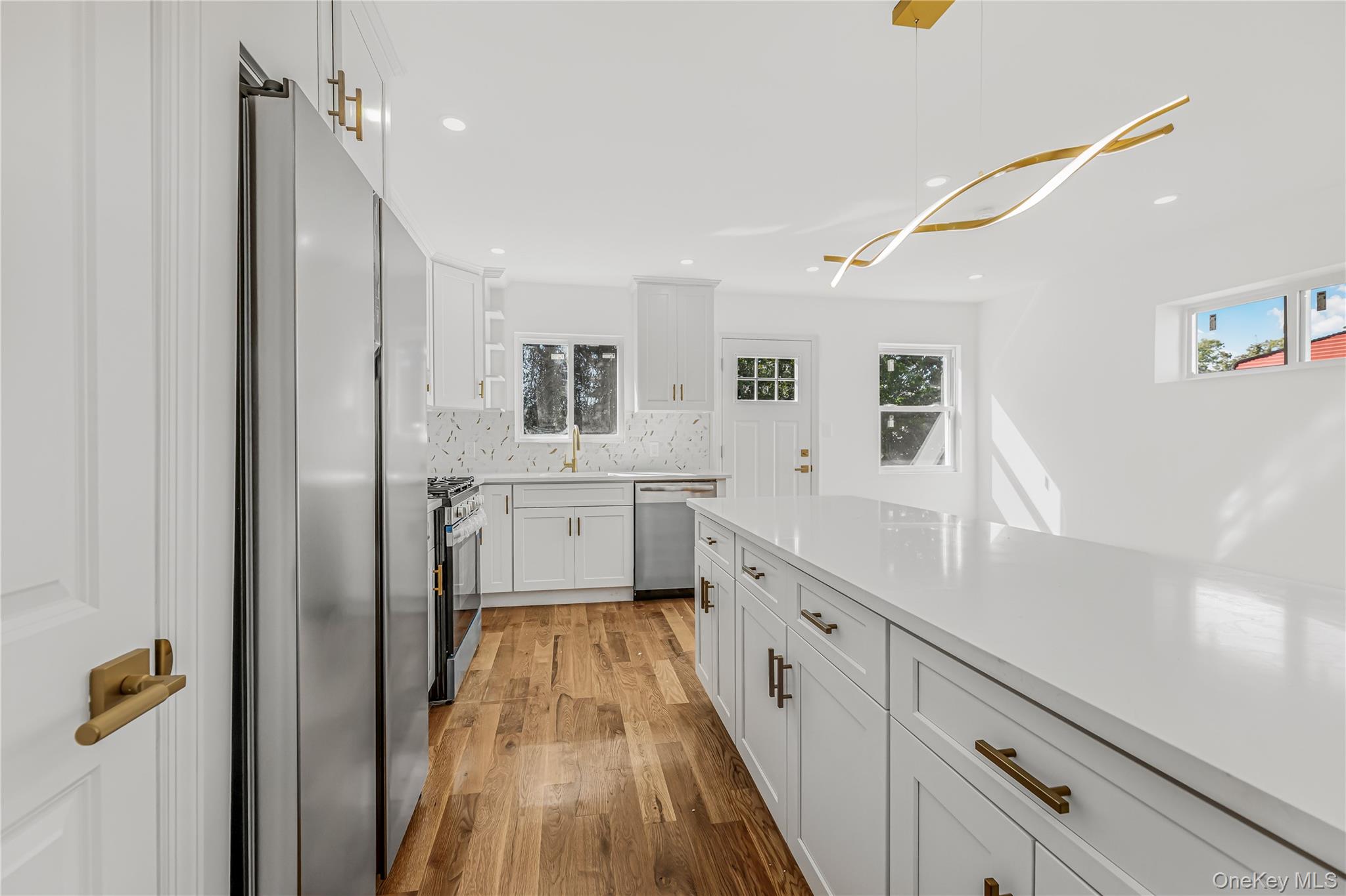 #6 photo, 3045 Grace Avenue, ブロンクス区 Bronx , NY 10469