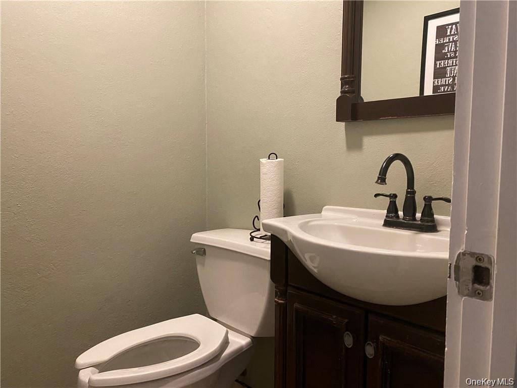 #6 photo, 42 Windsor Highway, New Windsor , NY 12553