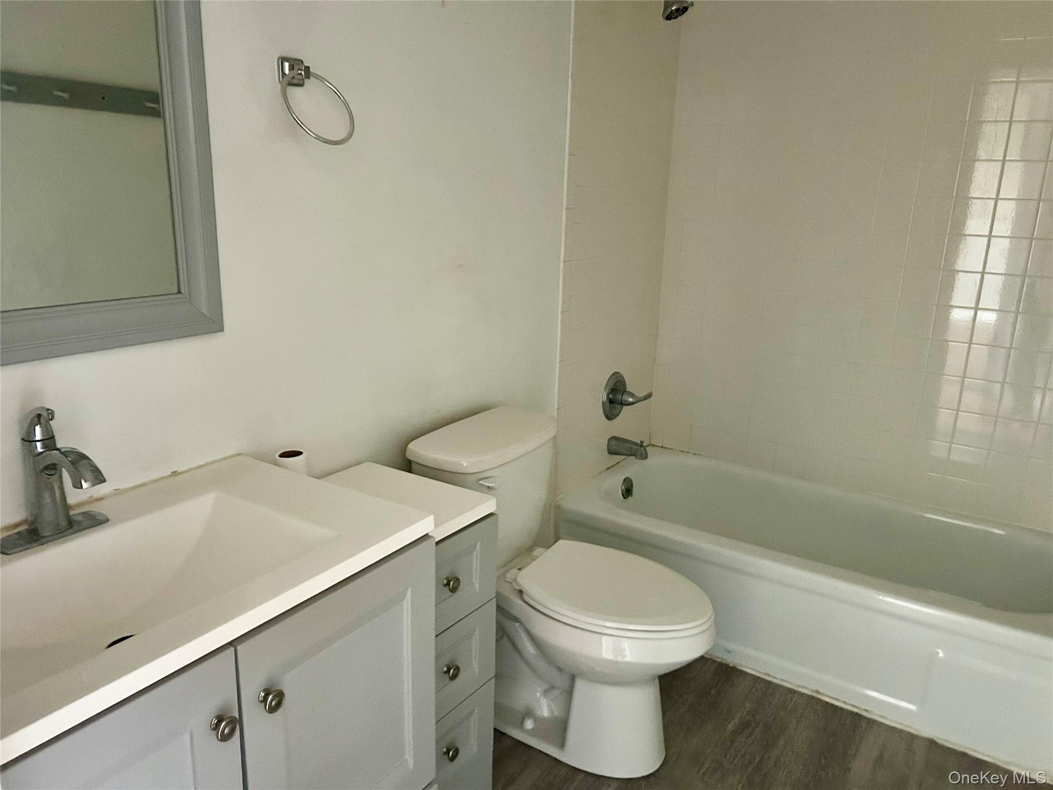 #7 photo, 10 White Gate Road, Wappingers Falls , NY 12590