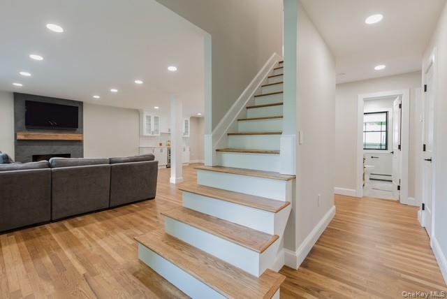 #4 photo, 5 Satterly Road, サフォーク郡 East Setauket , NY 11733