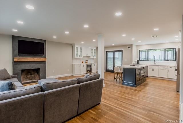 #6 photo, 5 Satterly Road, サフォーク郡 East Setauket , NY 11733