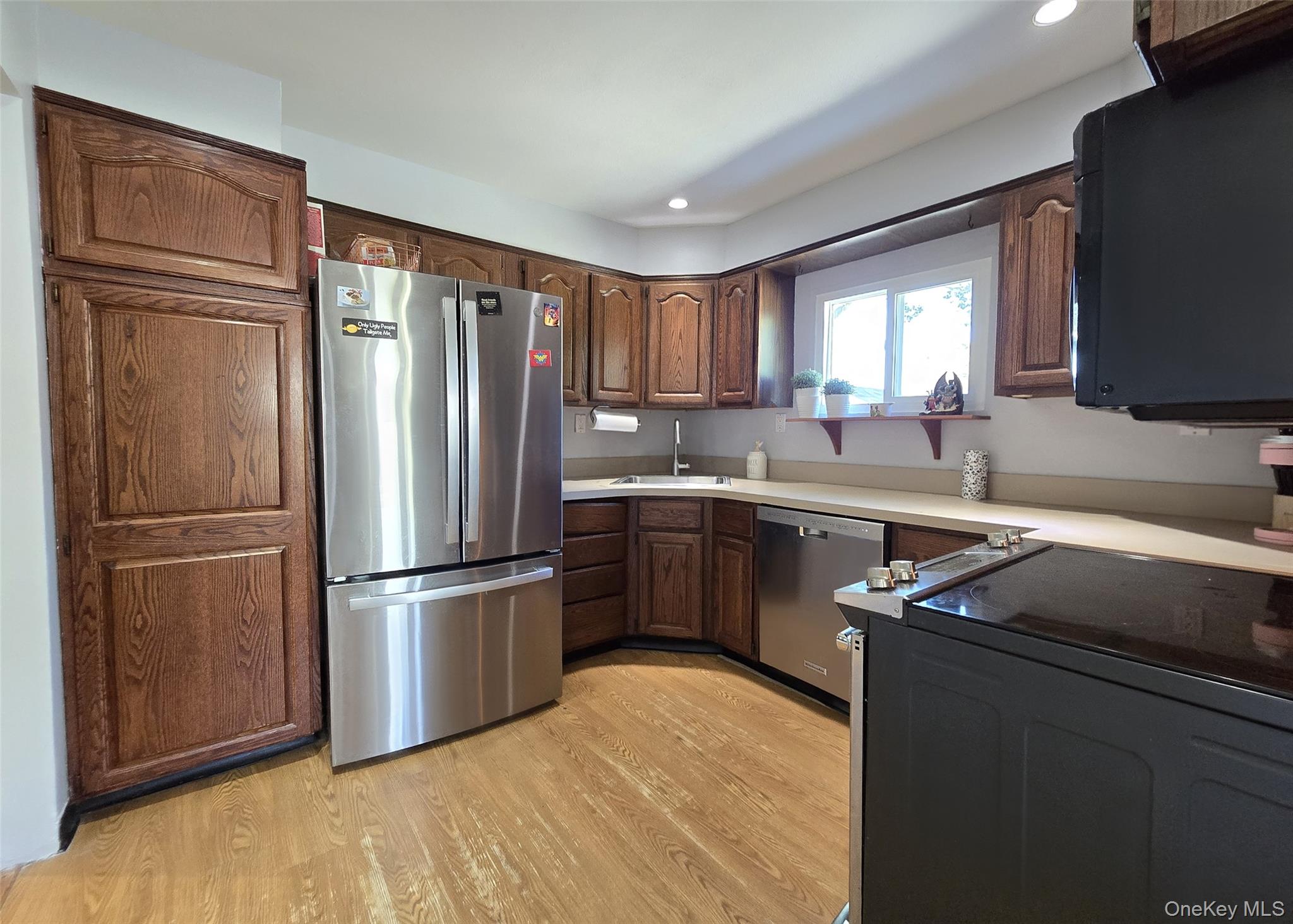 #14 photo, 33 Sherwood Drive, サフォーク郡 Mastic Beach , NY 11951