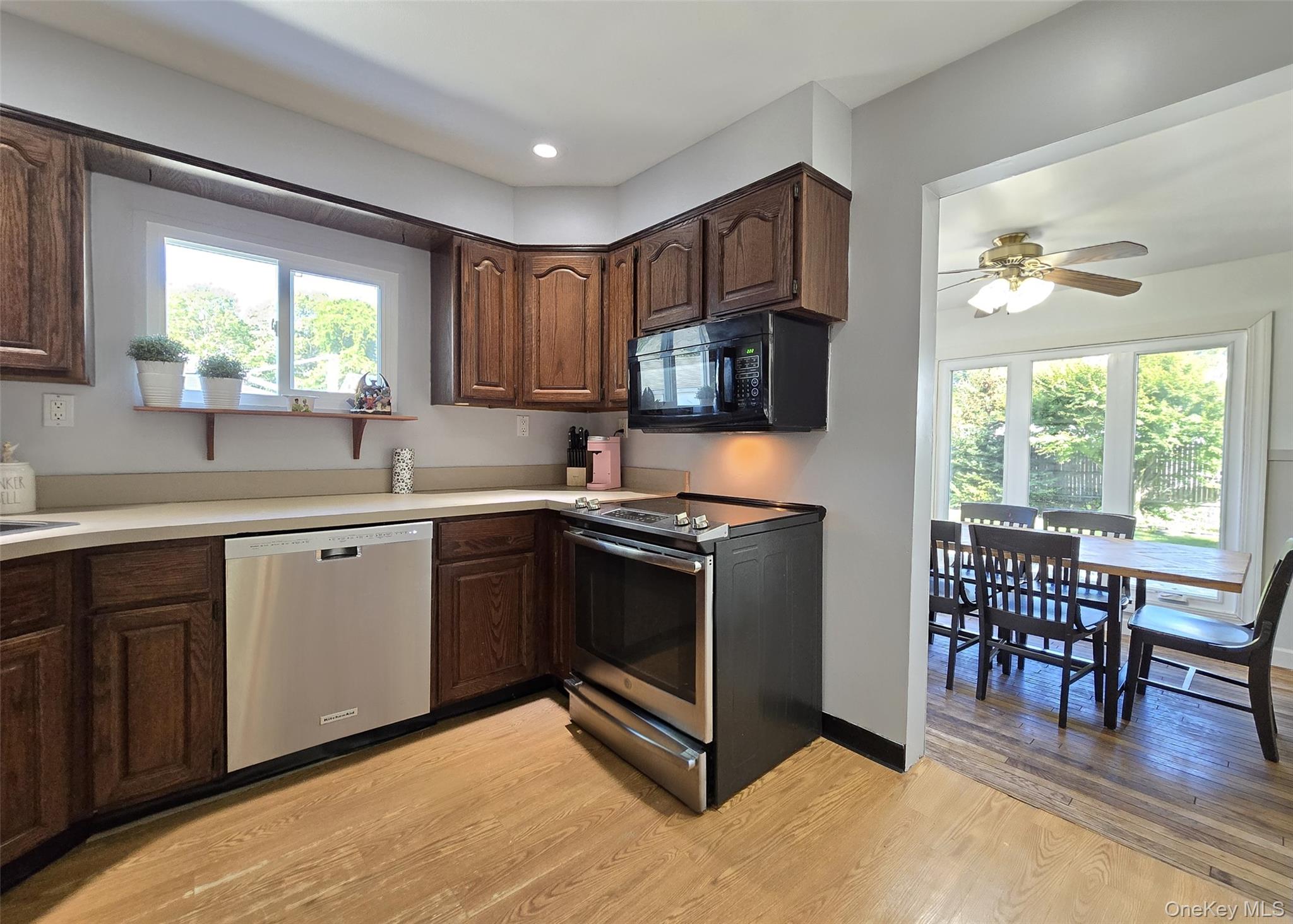 #15 photo, 33 Sherwood Drive, サフォーク郡 Mastic Beach , NY 11951